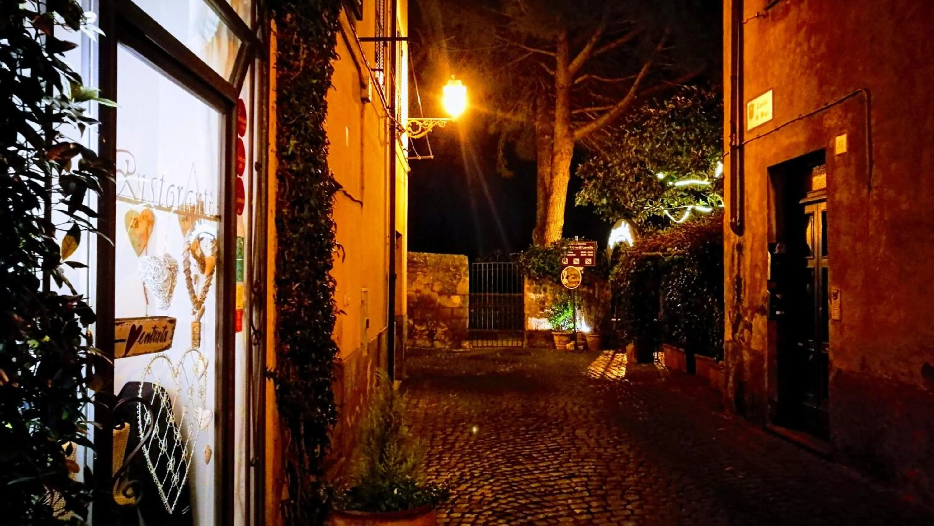 Property building in Locanda di Mirandolina