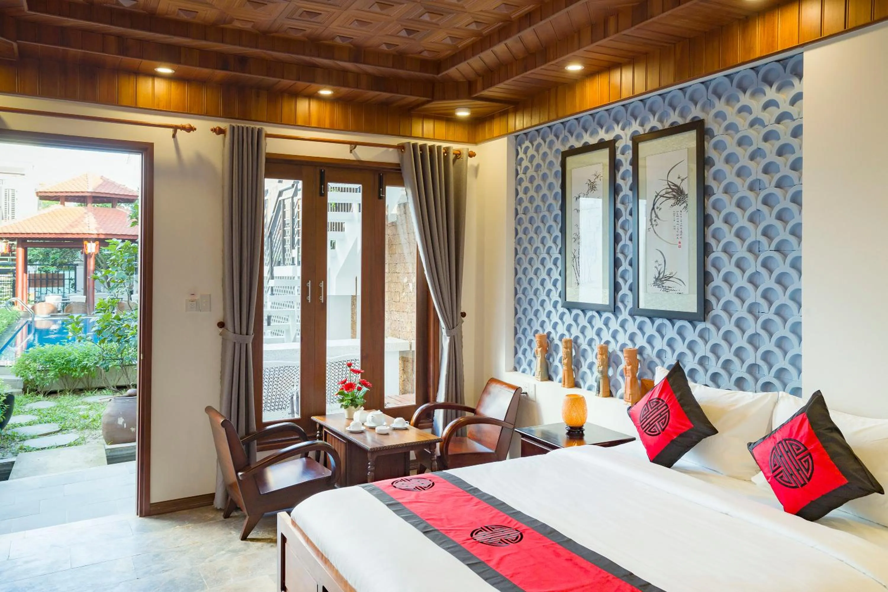 Photo of the whole room, Bed in Green Grapefruit Villa