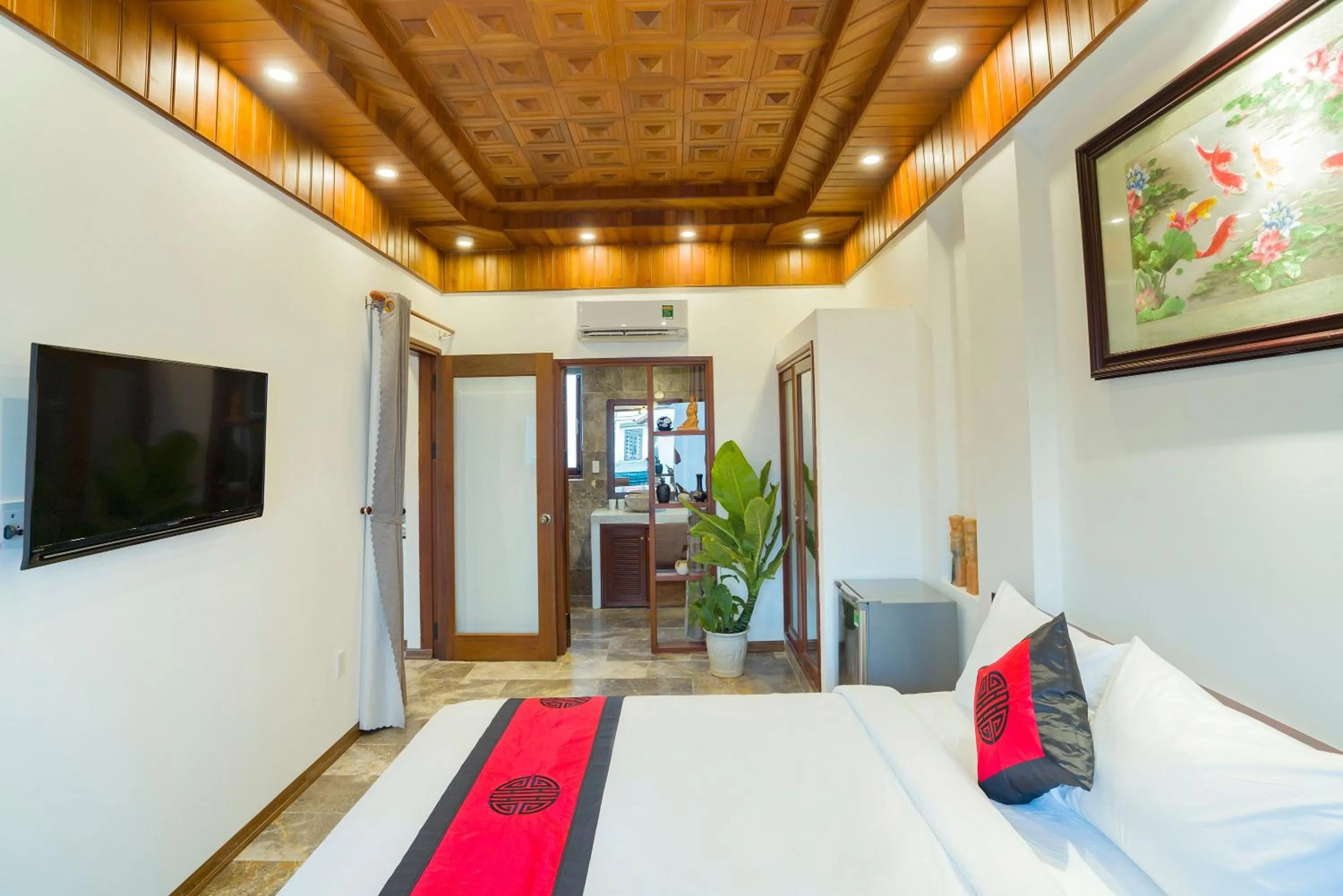 Photo of the whole room, Bed in Green Grapefruit Villa