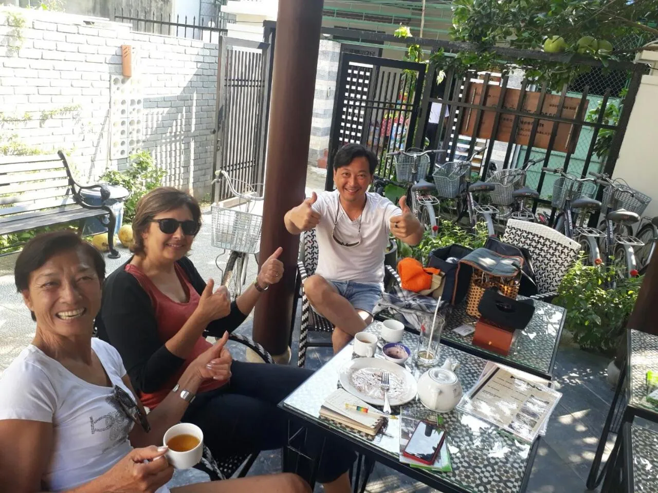 Restaurant/places to eat in Green Grapefruit Villa