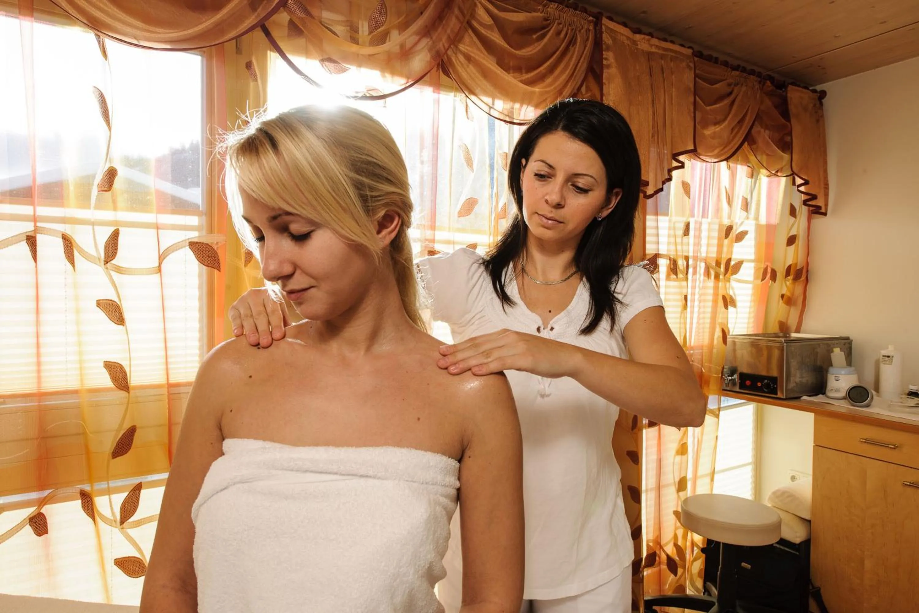 People in Hotel Jennys Schlössl