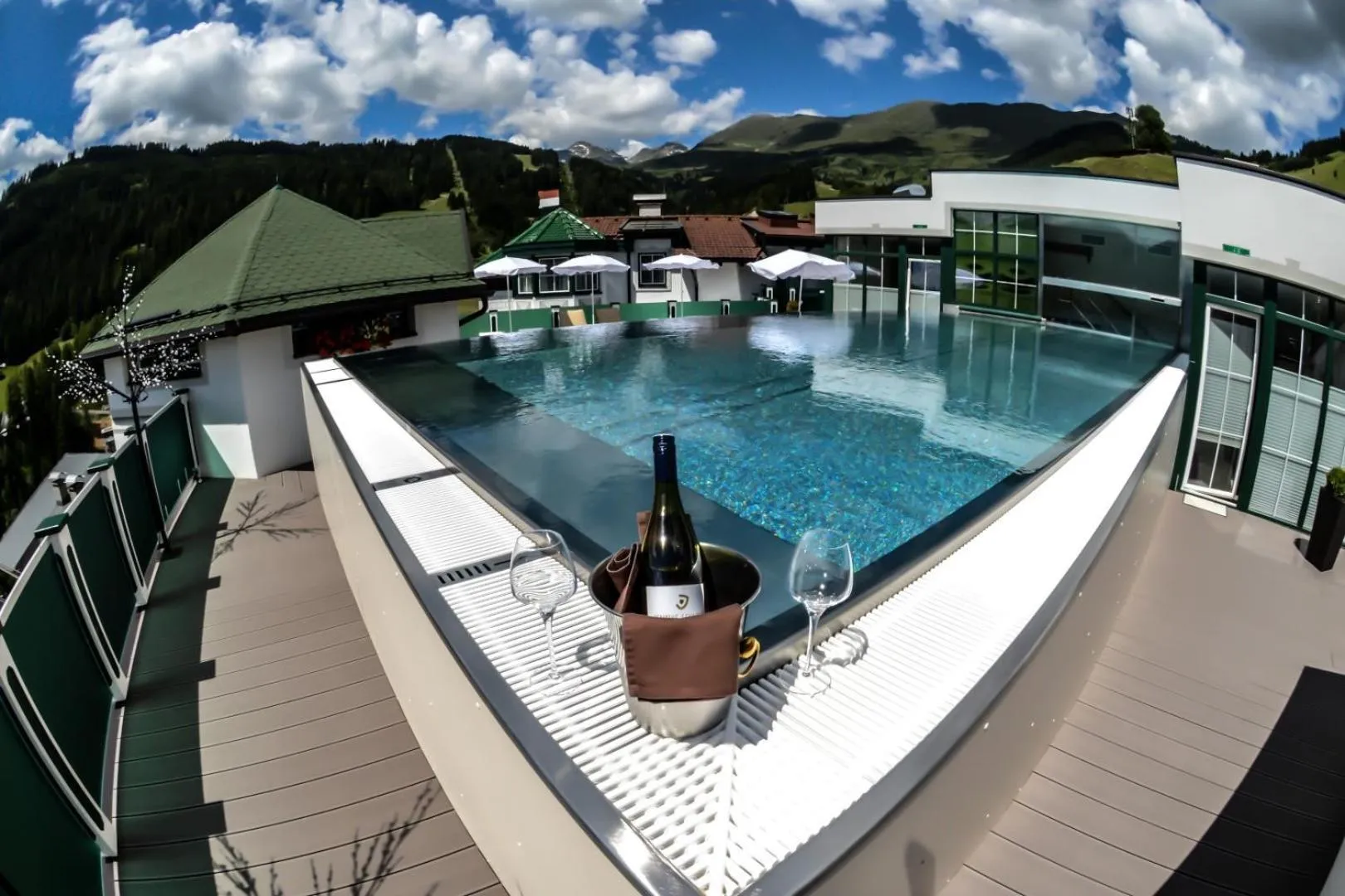 Swimming pool in Hotel Jennys Schlössl