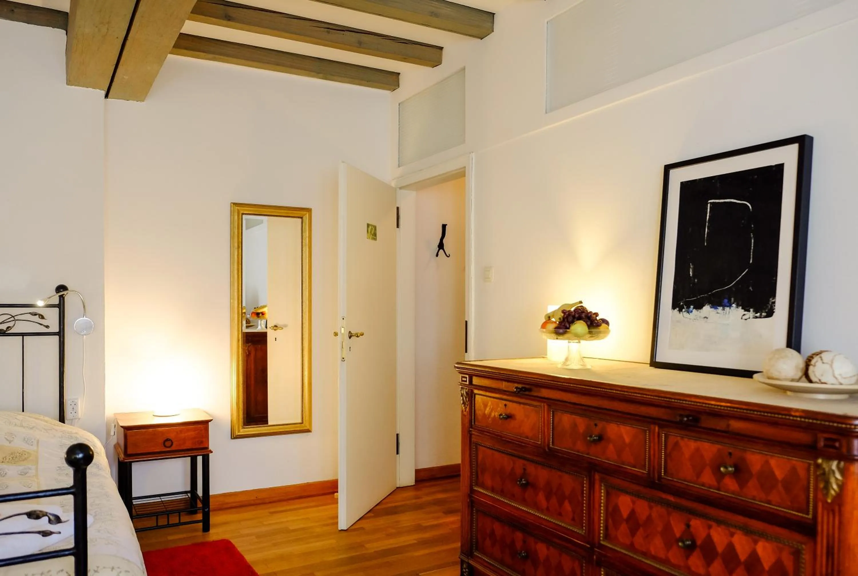 Photo of the whole room in Rhein River Guesthouse - direkt am Rhein