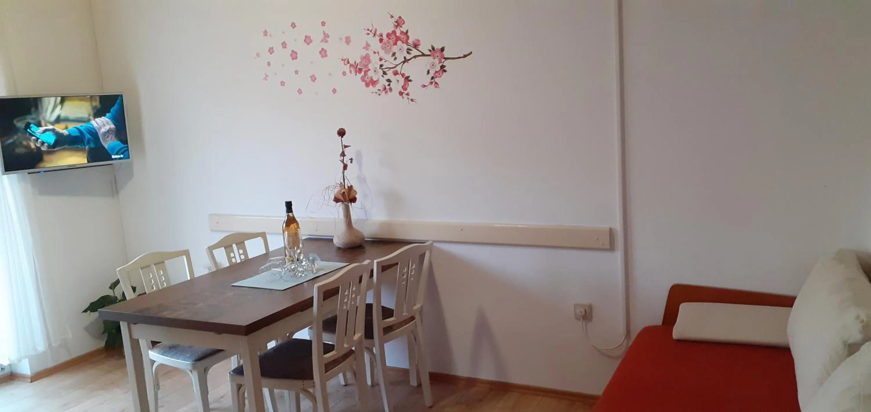 Dining area in Apartments Mima