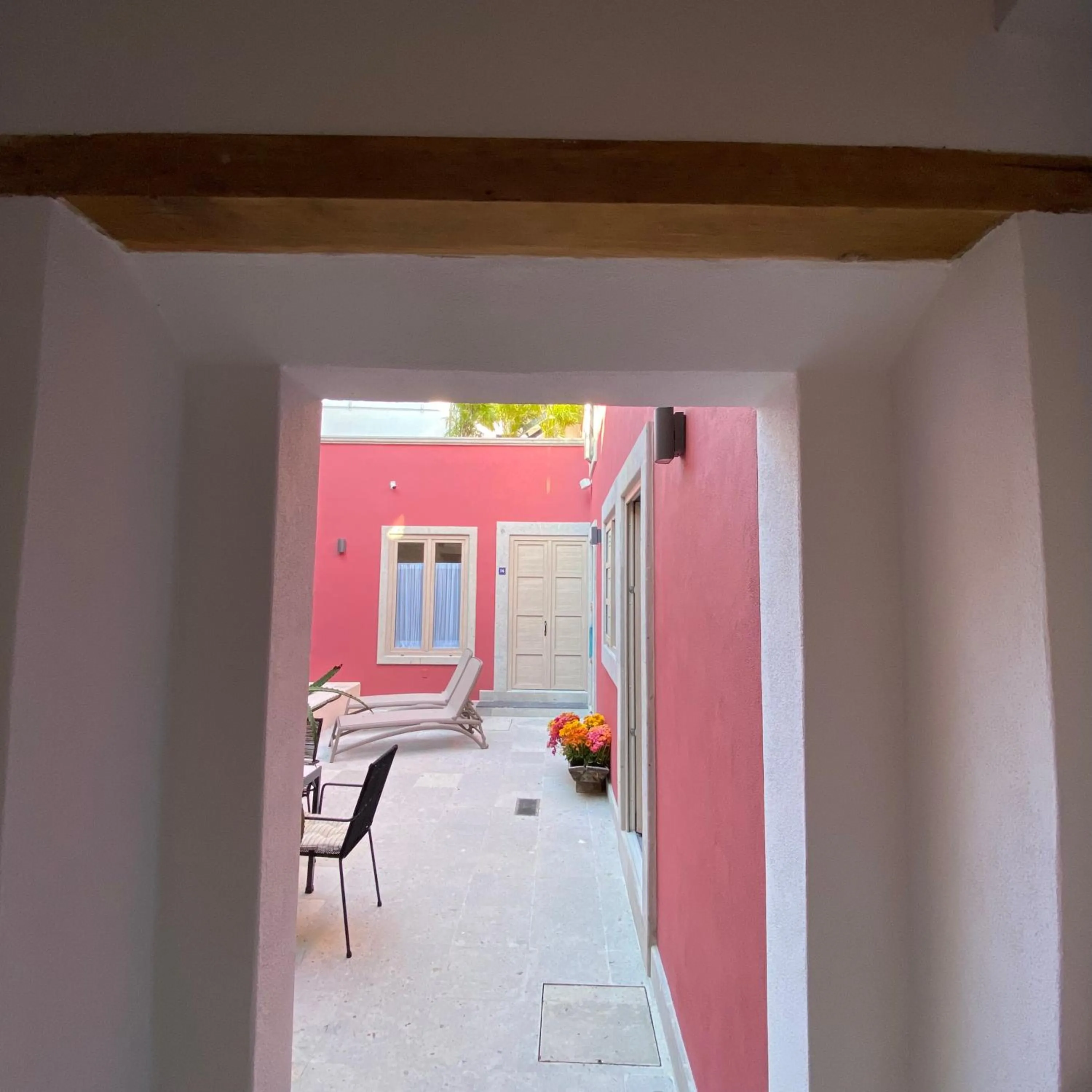 Property building in Hotel Casa Once