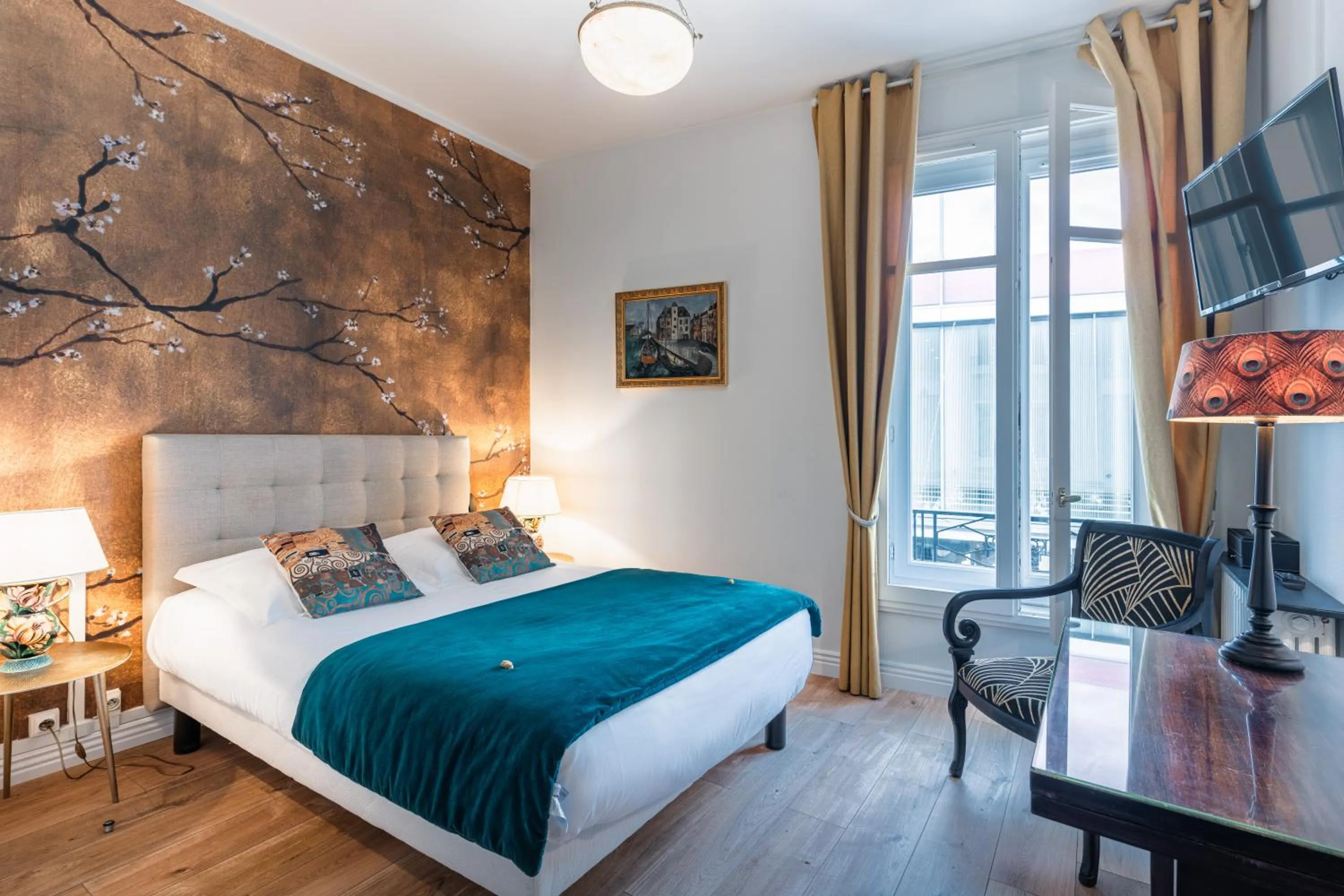 Bed in Hôtel Le Bretagne