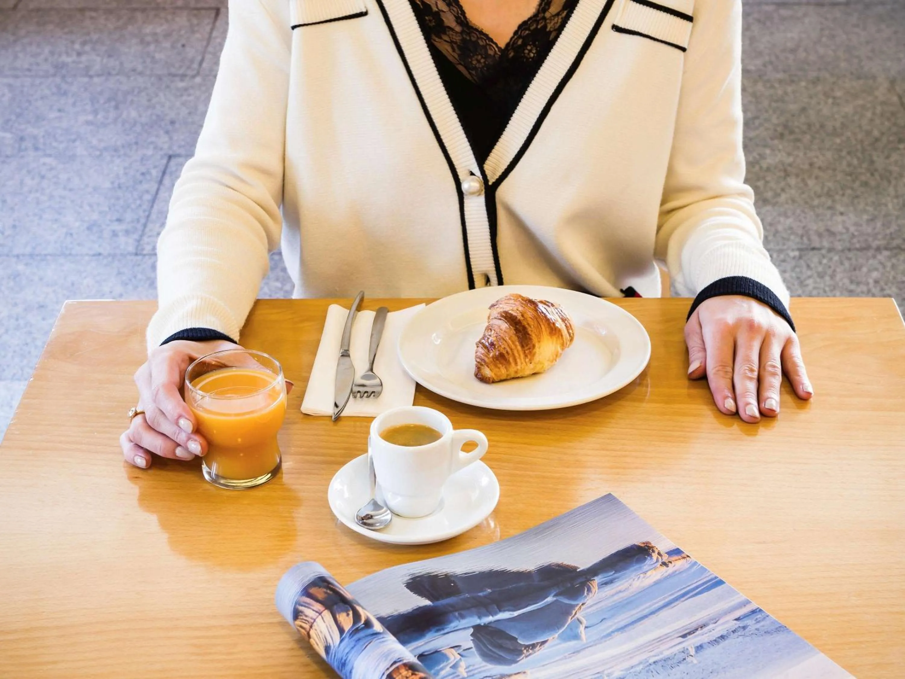 Lounge or bar in Hotel ibis Guimaraes