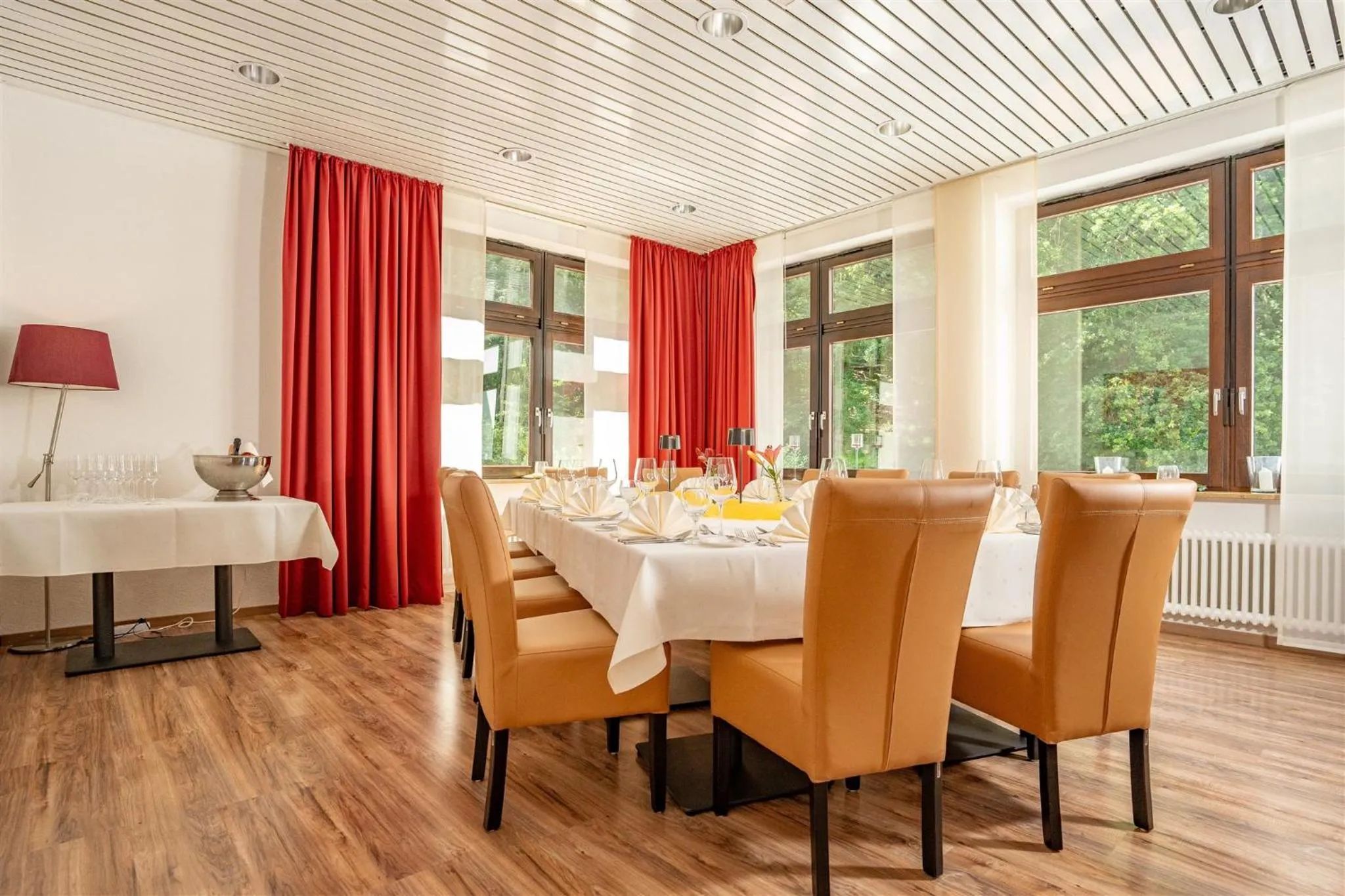 Restaurant/places to eat in Waldhotel Eisenberg