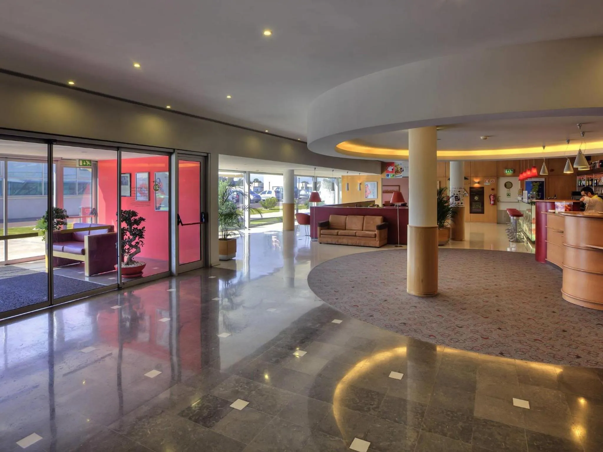 Property building in Hotel ibis Porto Sao Joao