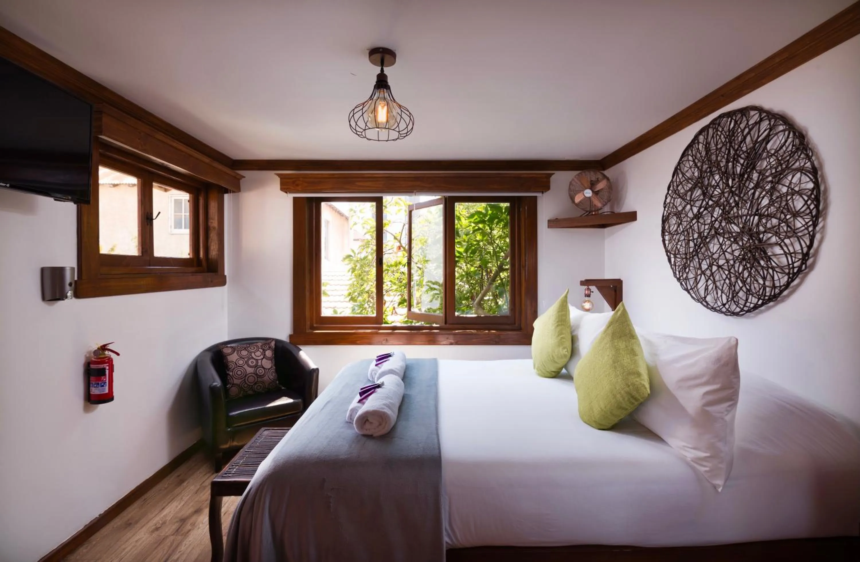 Queen Room with Garden View in Esencia Hotel Boutique