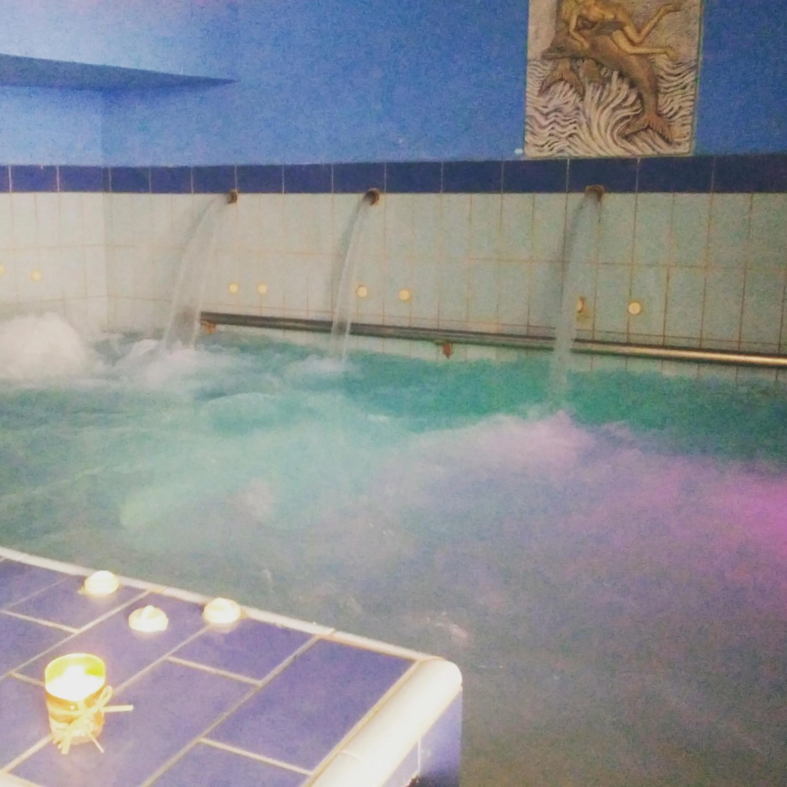 Hot Tub in 9 Queens Spa Hotel