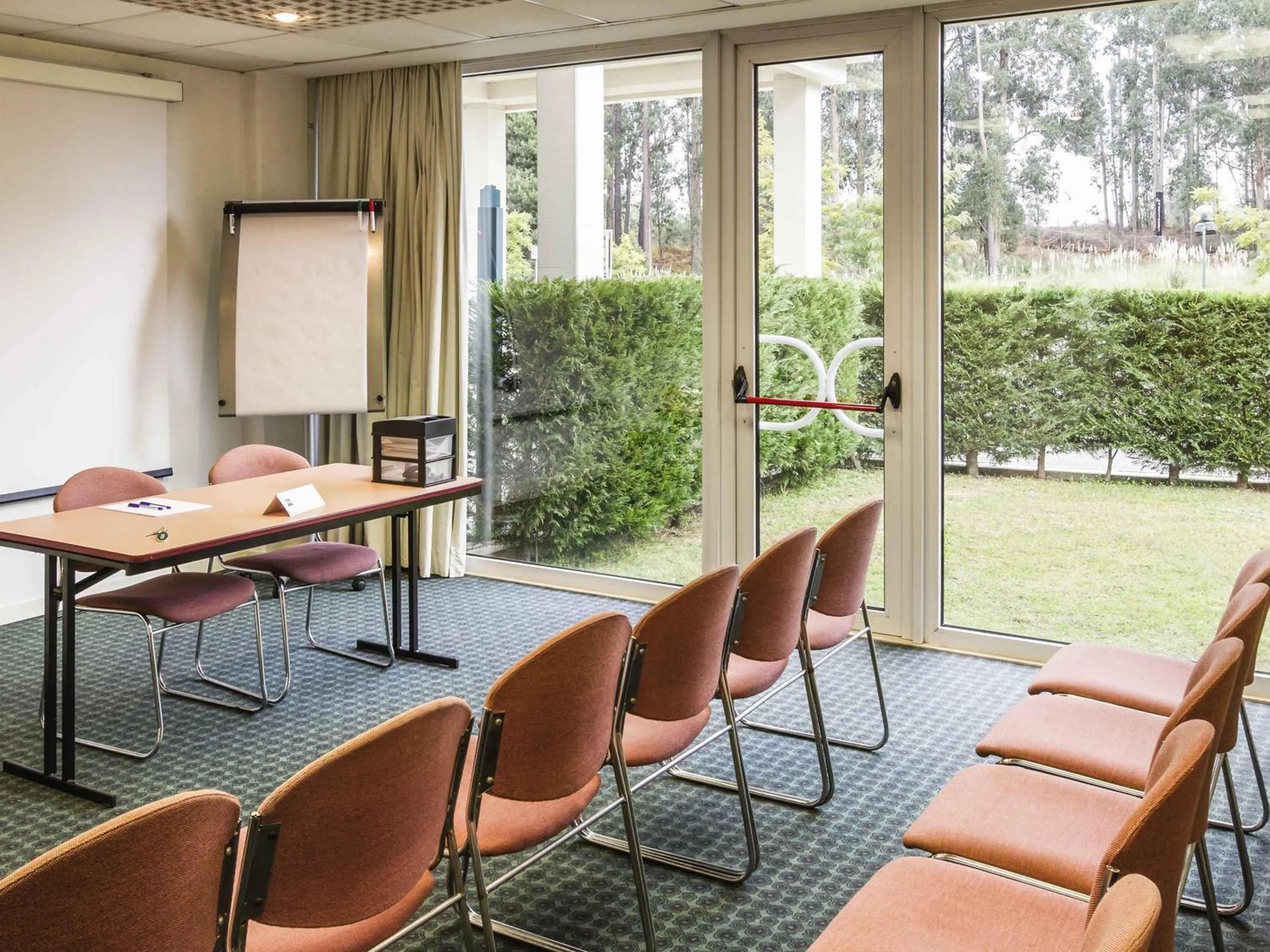 Meeting/conference room in Hotel ibis Porto Sul Europarque