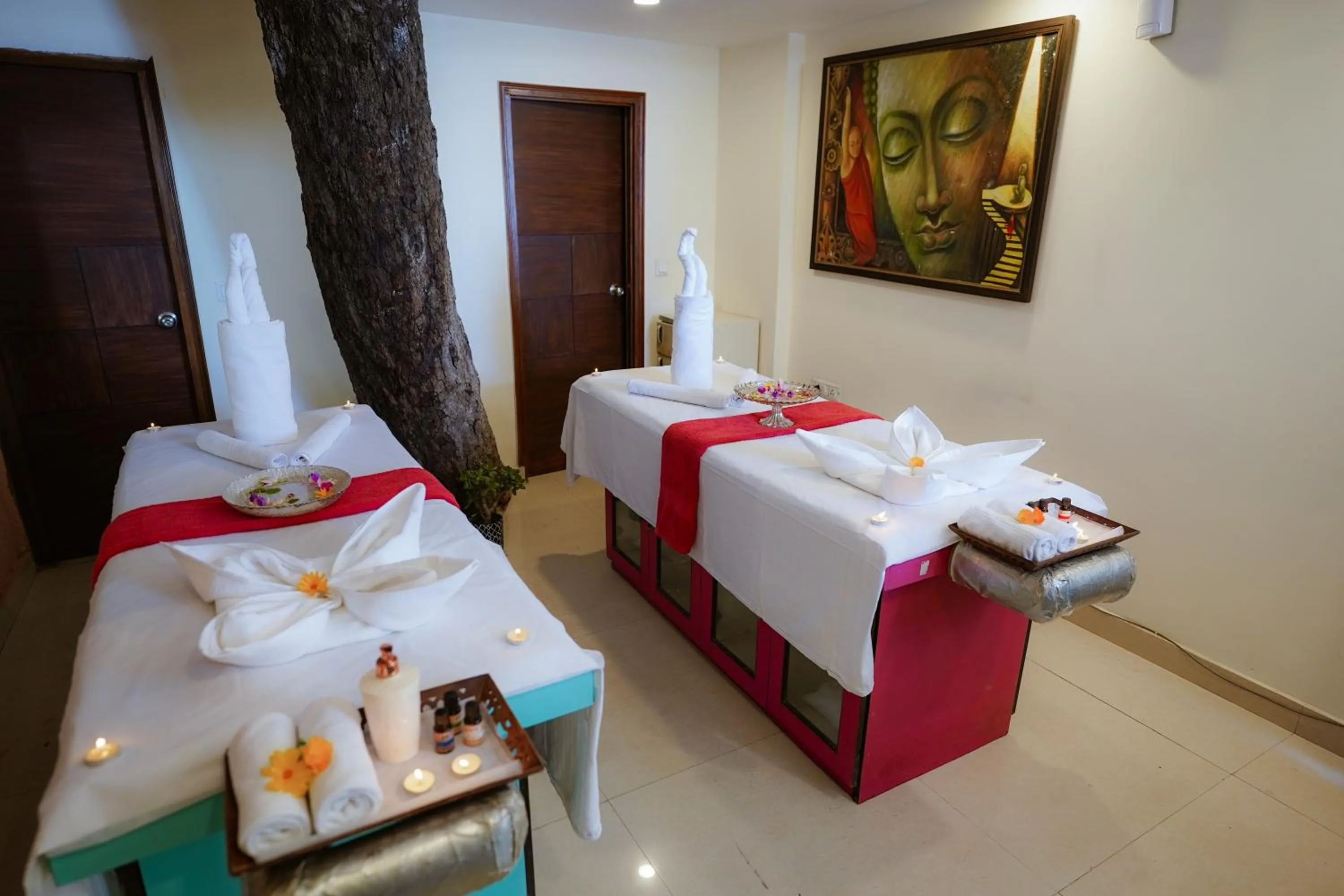 Spa and wellness centre/facilities, Bed in Tulip Inn Green Castle Mall road
