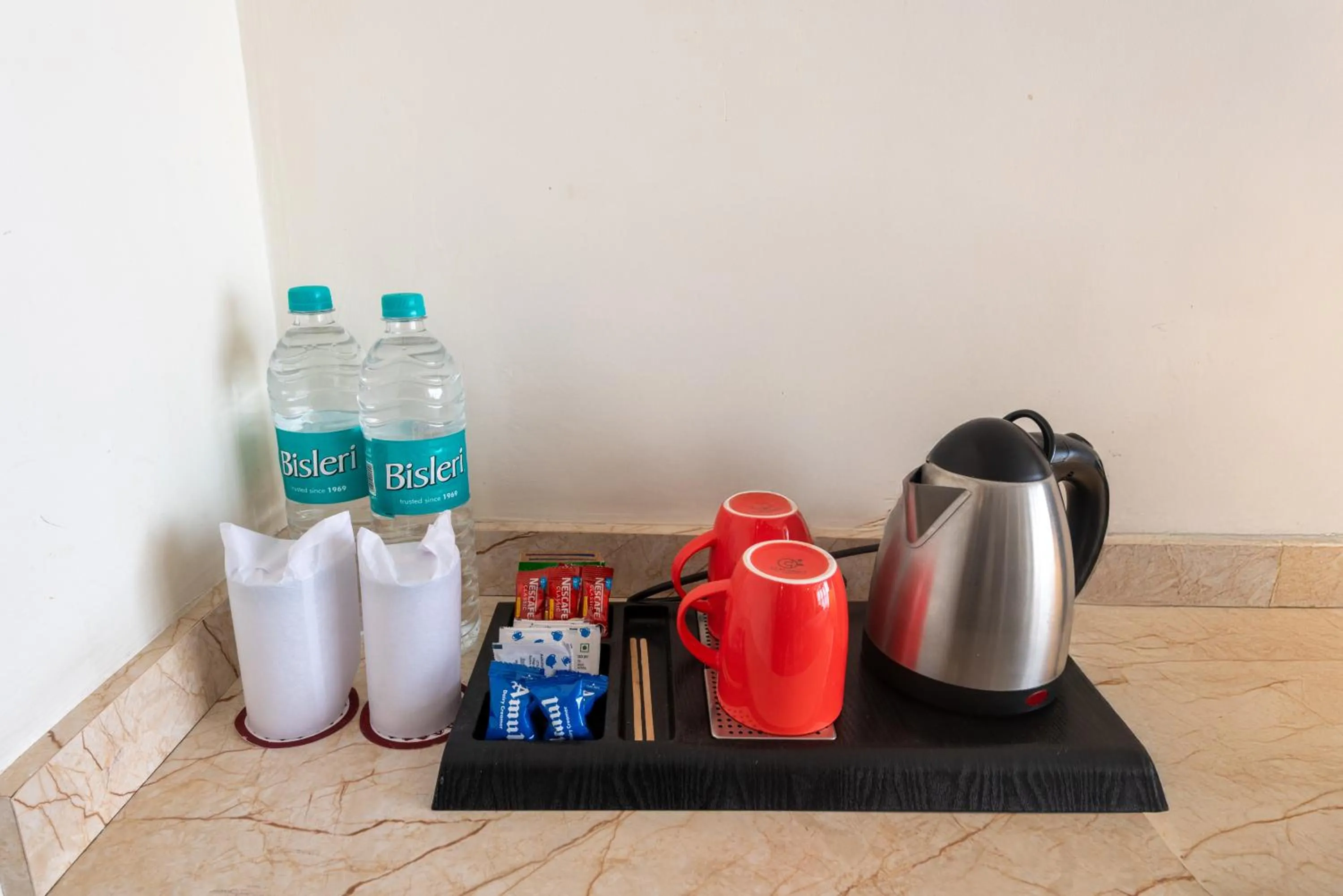 Coffee/tea facilities in Tulip Inn Green Castle Mall road