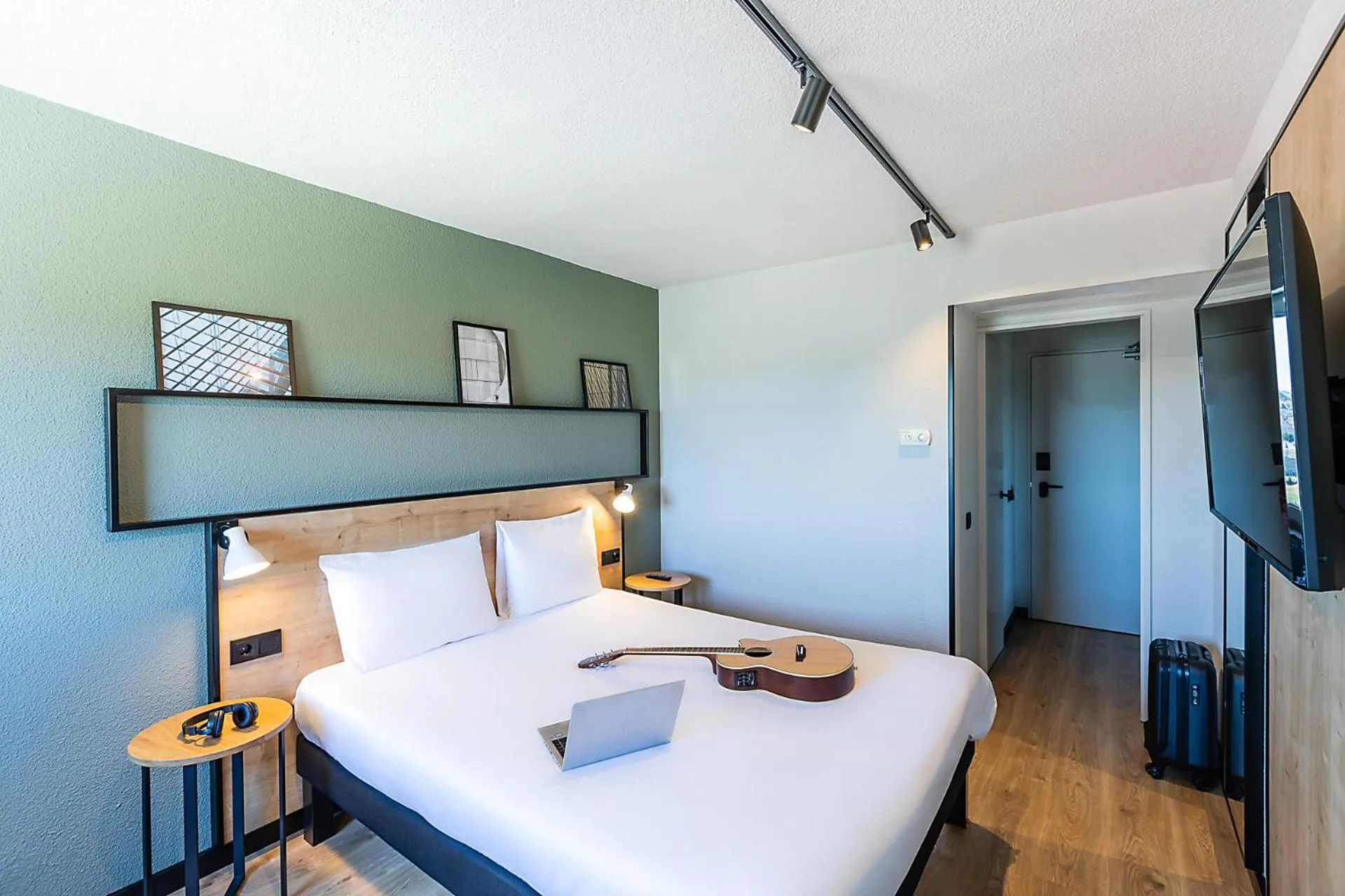 Bed in Hotel ibis Bragança