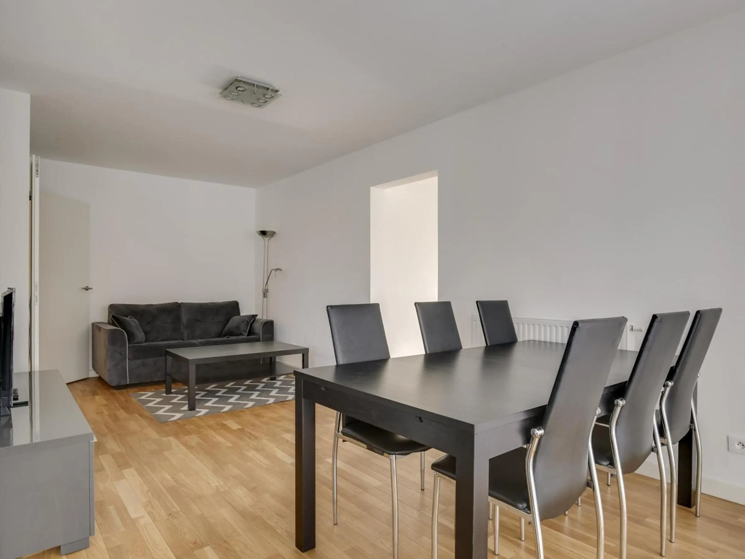 Appartement de standing 8 pers, hyper centre Arcachon, balcon, parking privé, proche plages et gare - FR-1-474-28