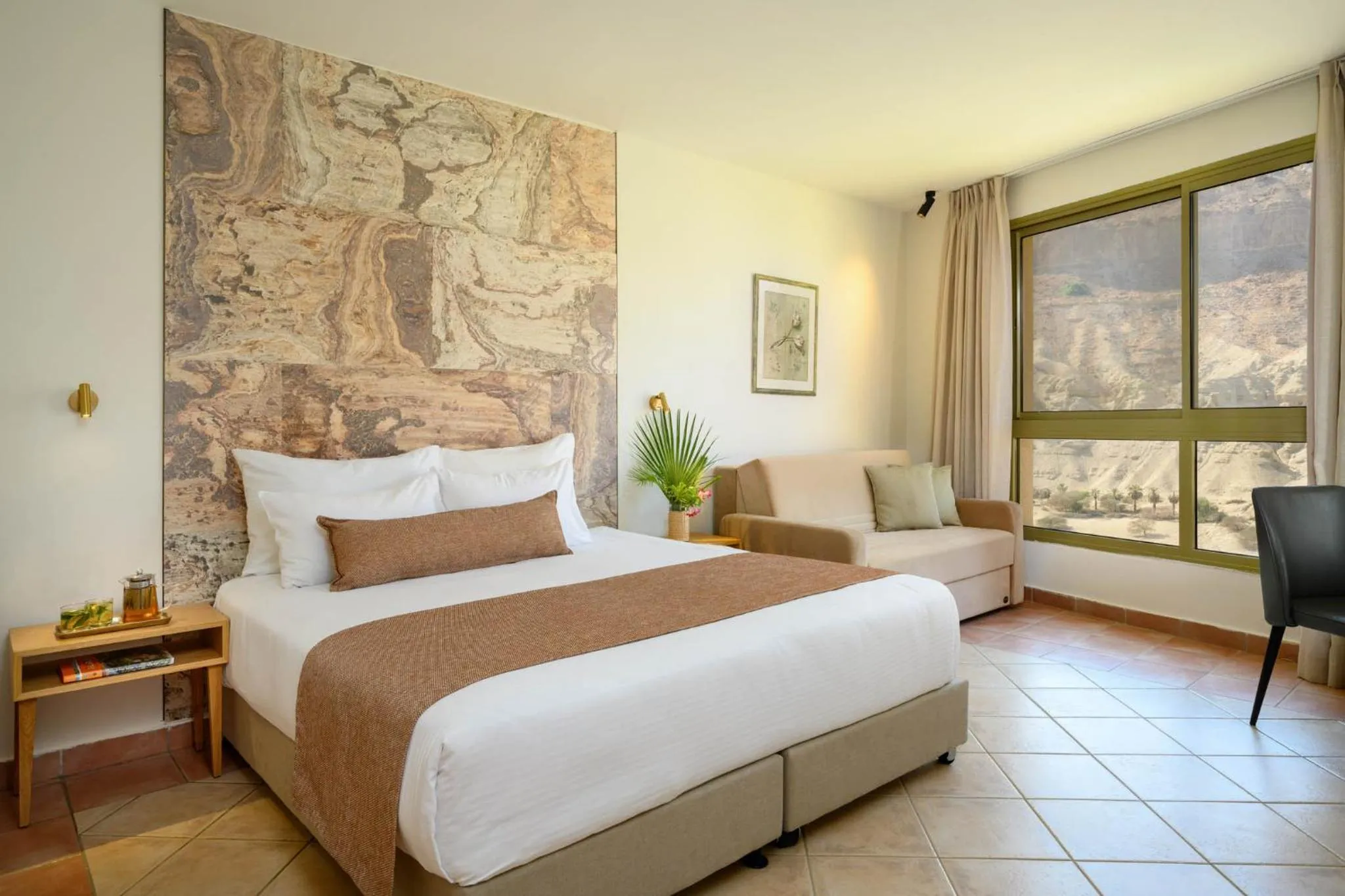 Bed in Ein Gedi Kibbutz Hotel