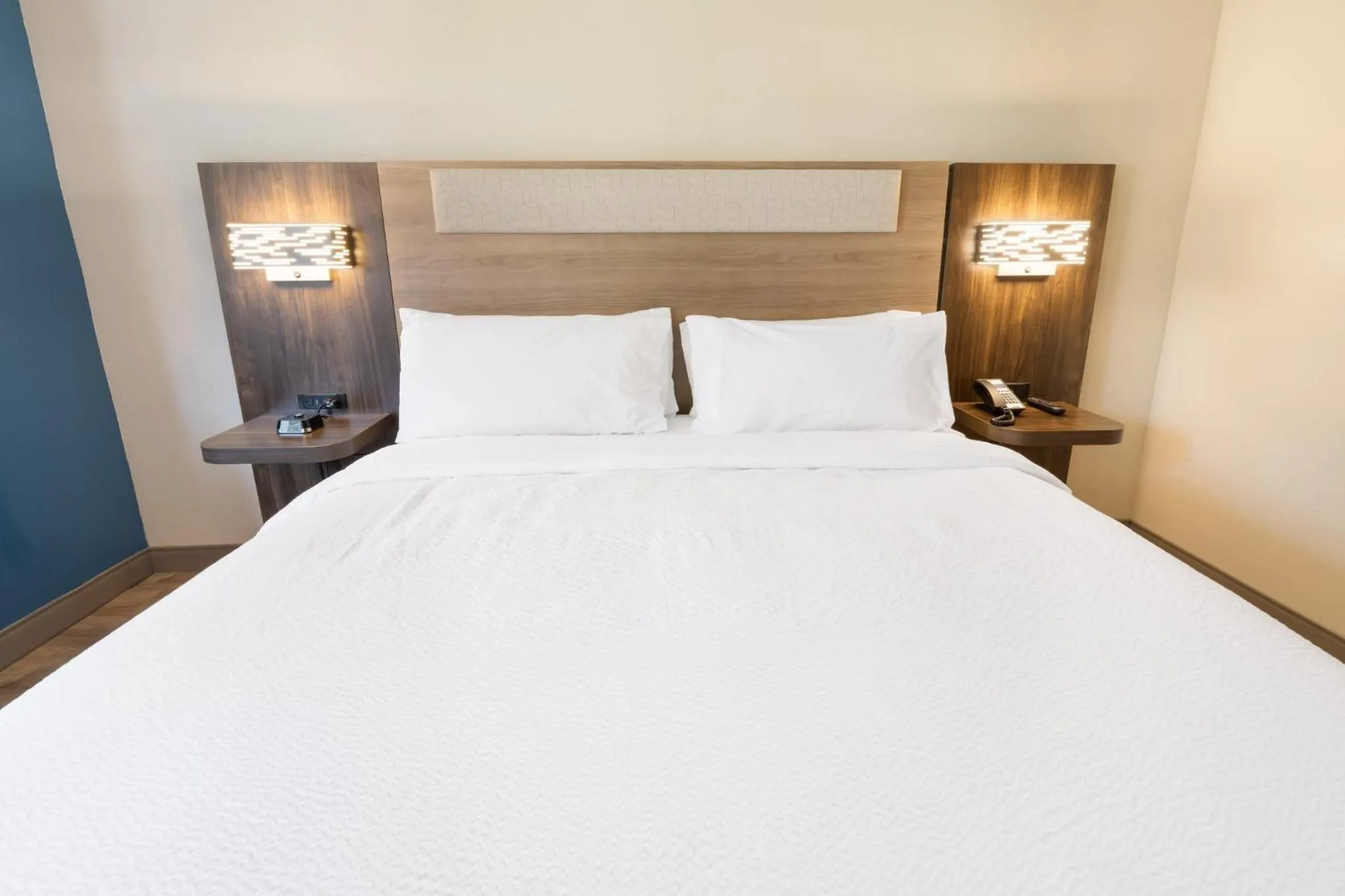 Photo of the whole room, Bed in Holiday Inn Express St Augustine Dtwn - Historic by IHG