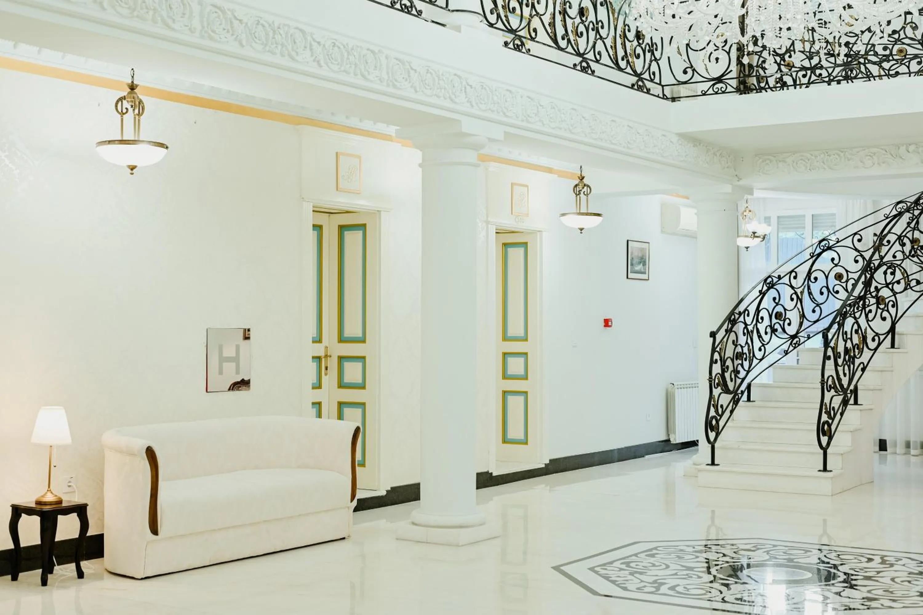 Lobby or reception in Hotel Jardin