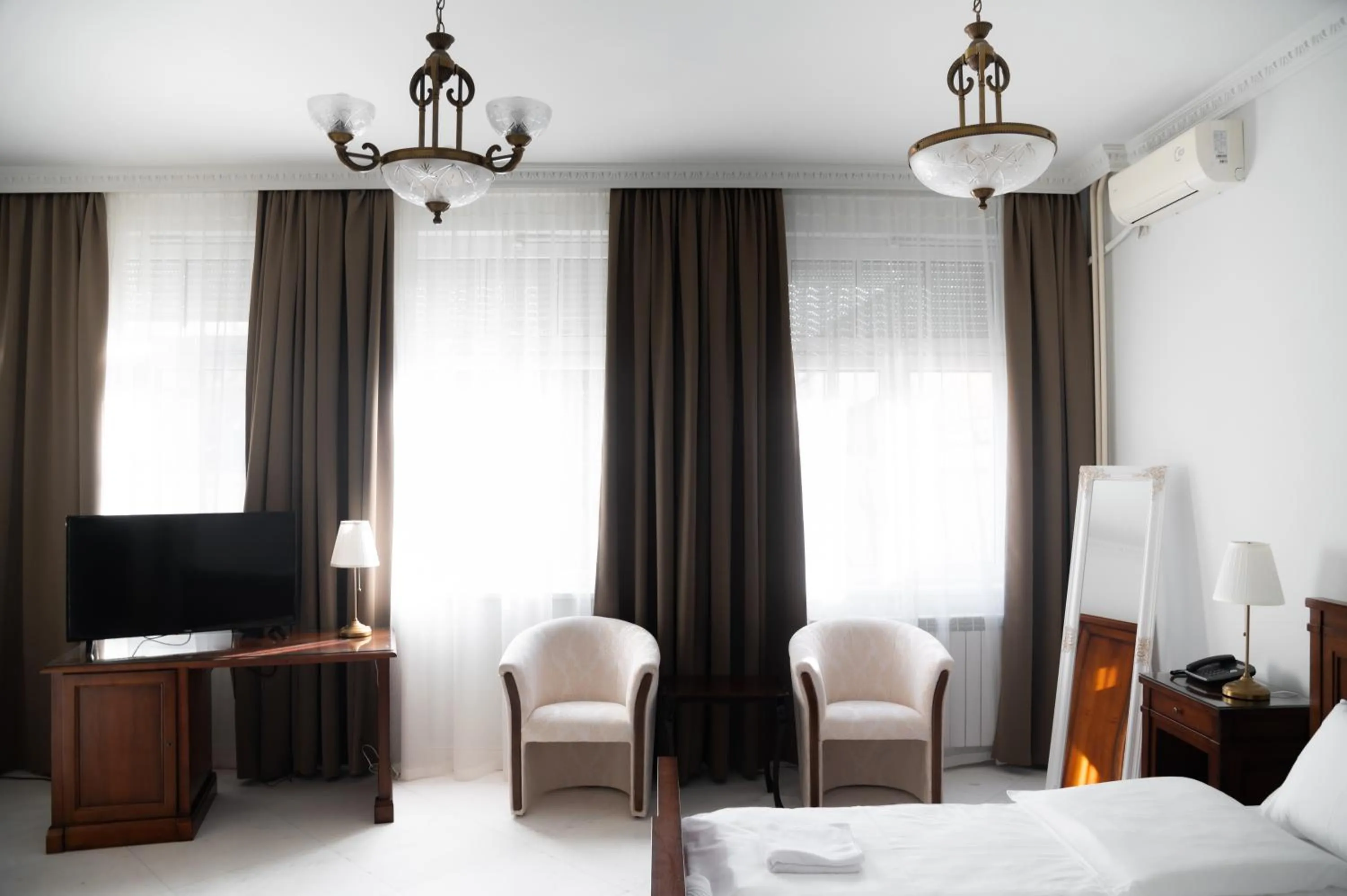 Bedroom, Bed in Garni Hotel Helvetia