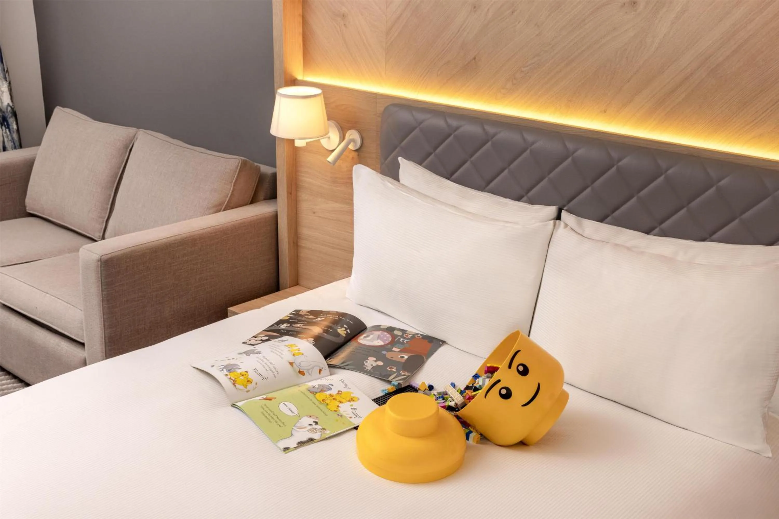 Bed in Hilton Northampton Hotel