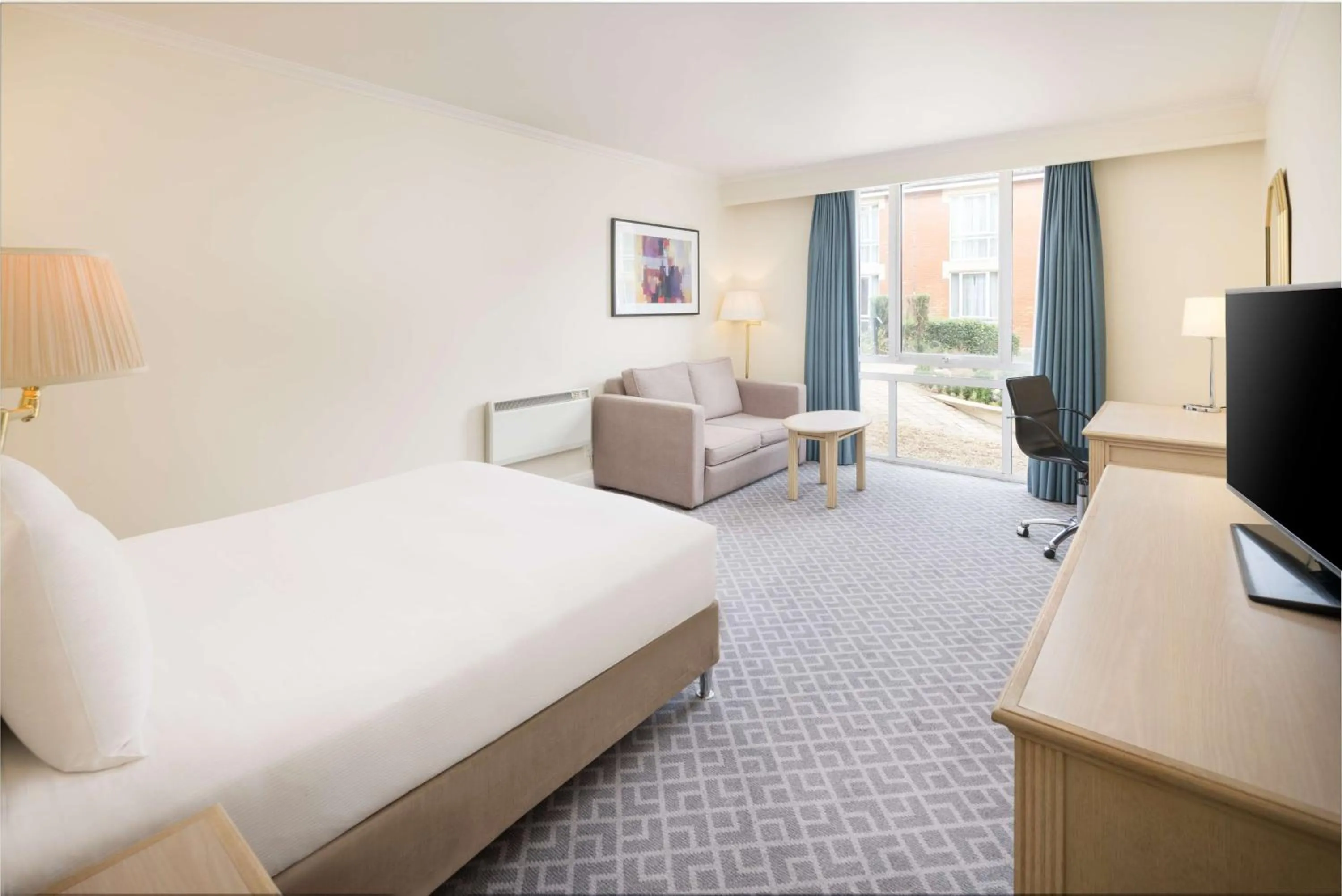 Bed in Hilton Northampton Hotel