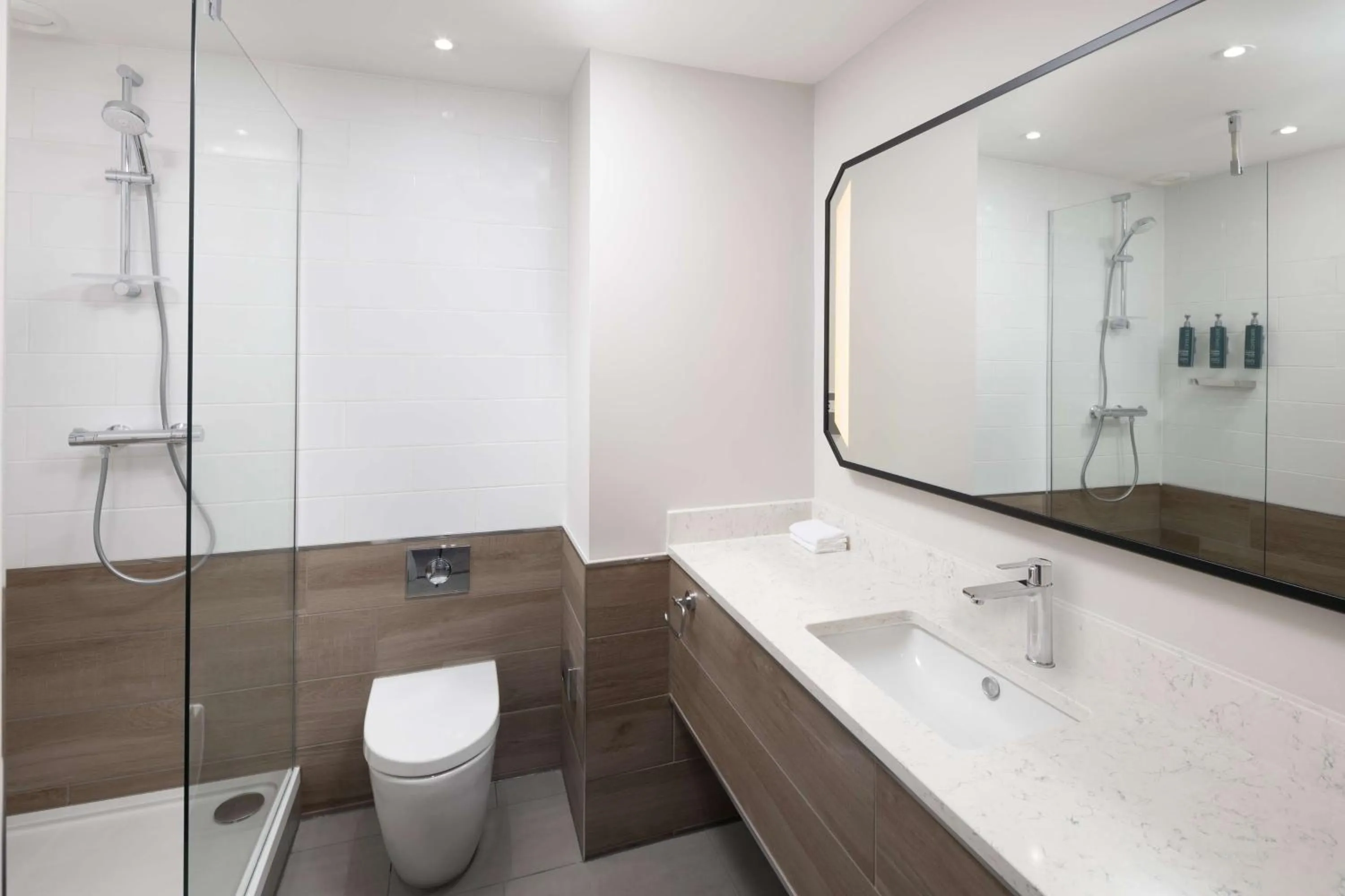 Bathroom in Hilton Northampton Hotel