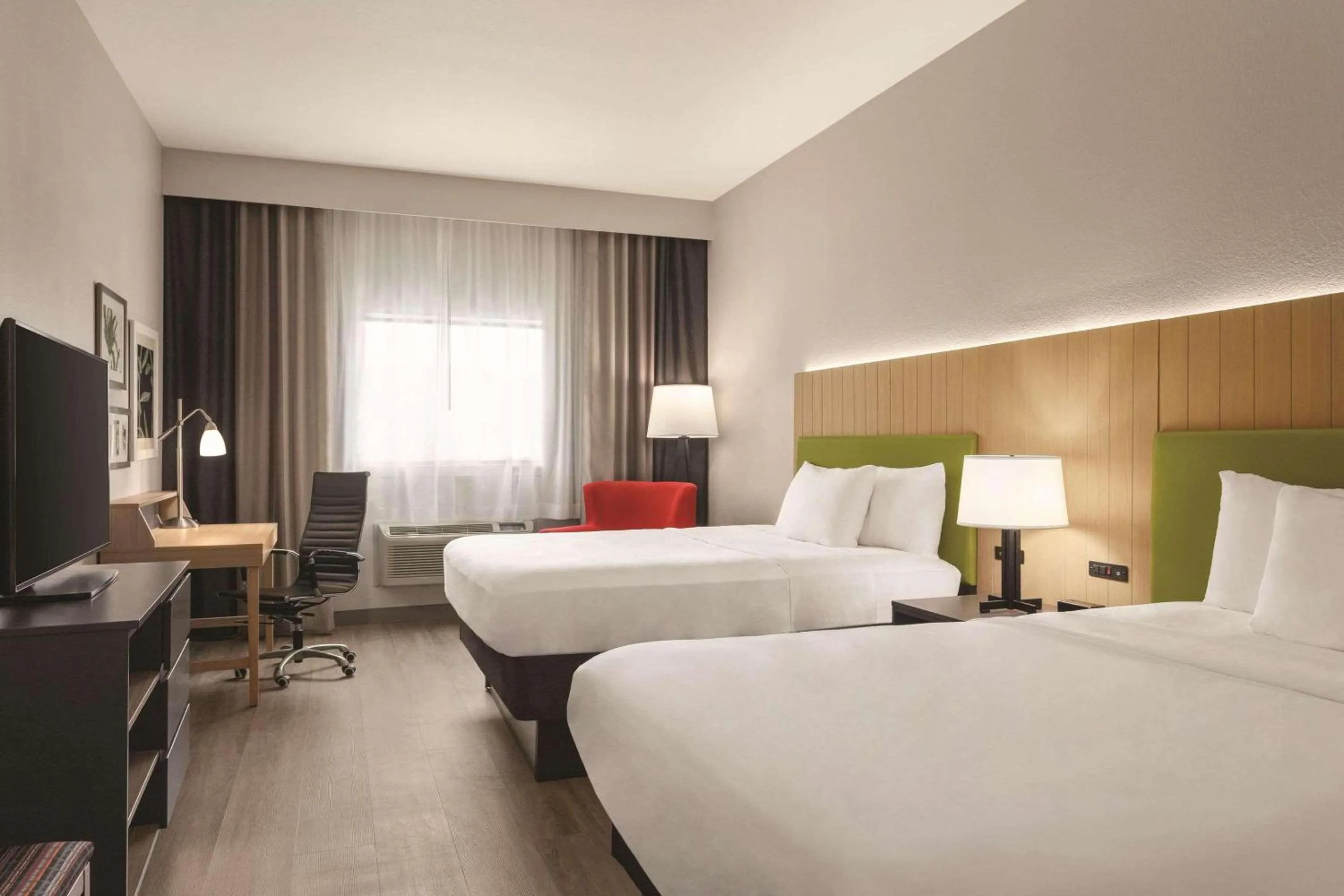 Bedroom, Bed in Country Inn & Suites by Radisson, Byram-Jackson South, MS