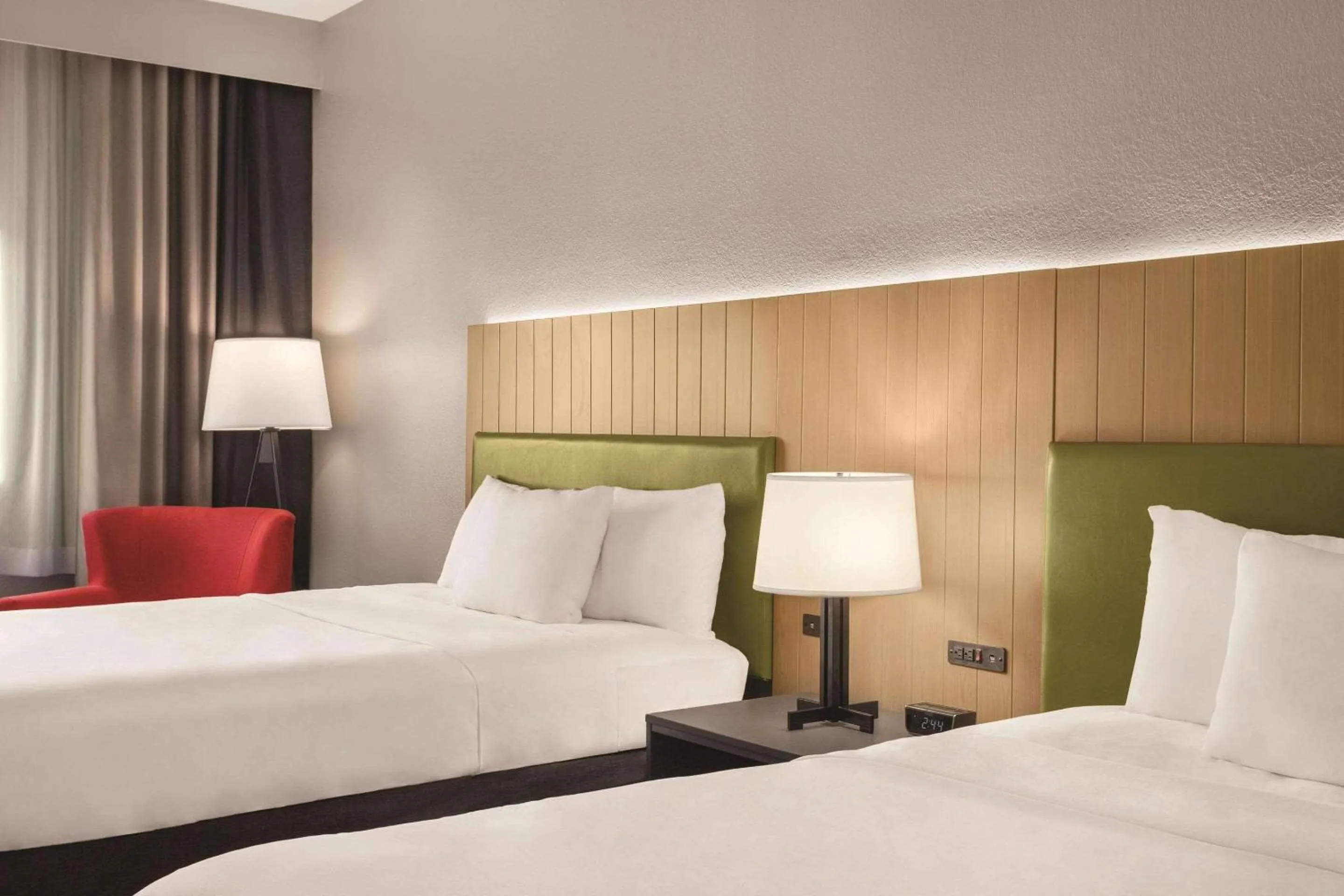 Bedroom, Bed in Country Inn & Suites by Radisson, Byram-Jackson South, MS