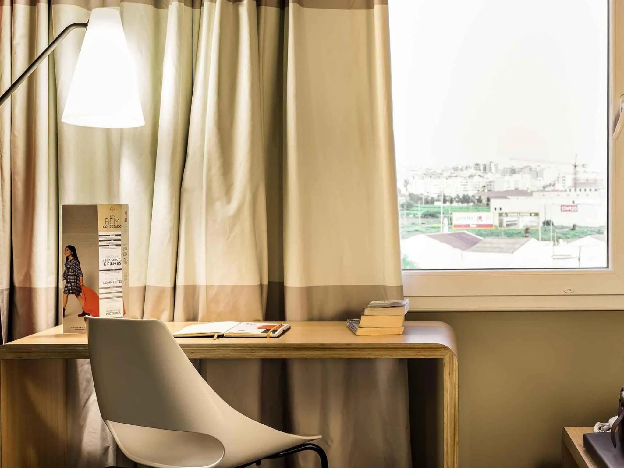 Bedroom in Hotel ibis Faro Algarve