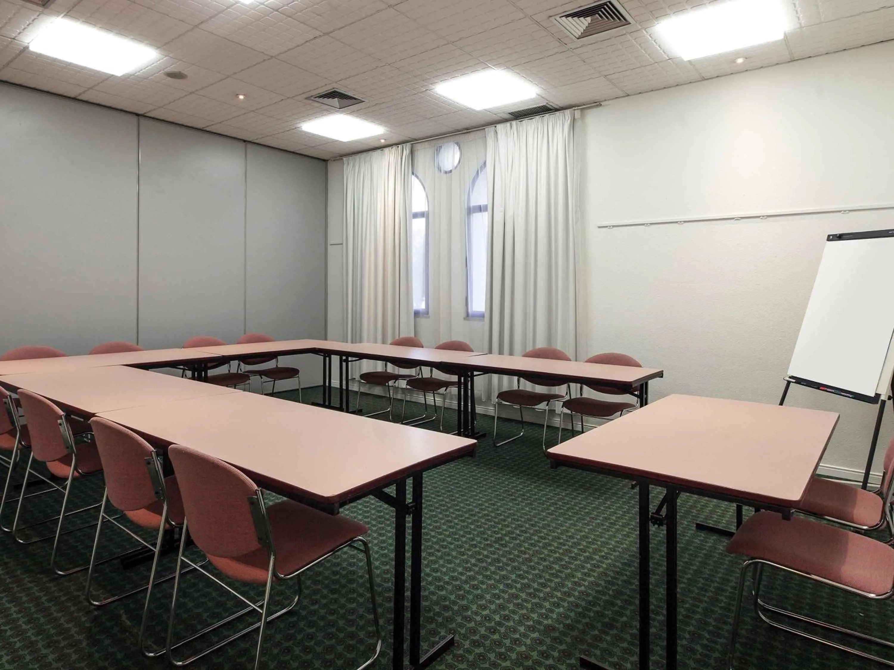 Meeting/conference room in Hotel ibis Faro Algarve
