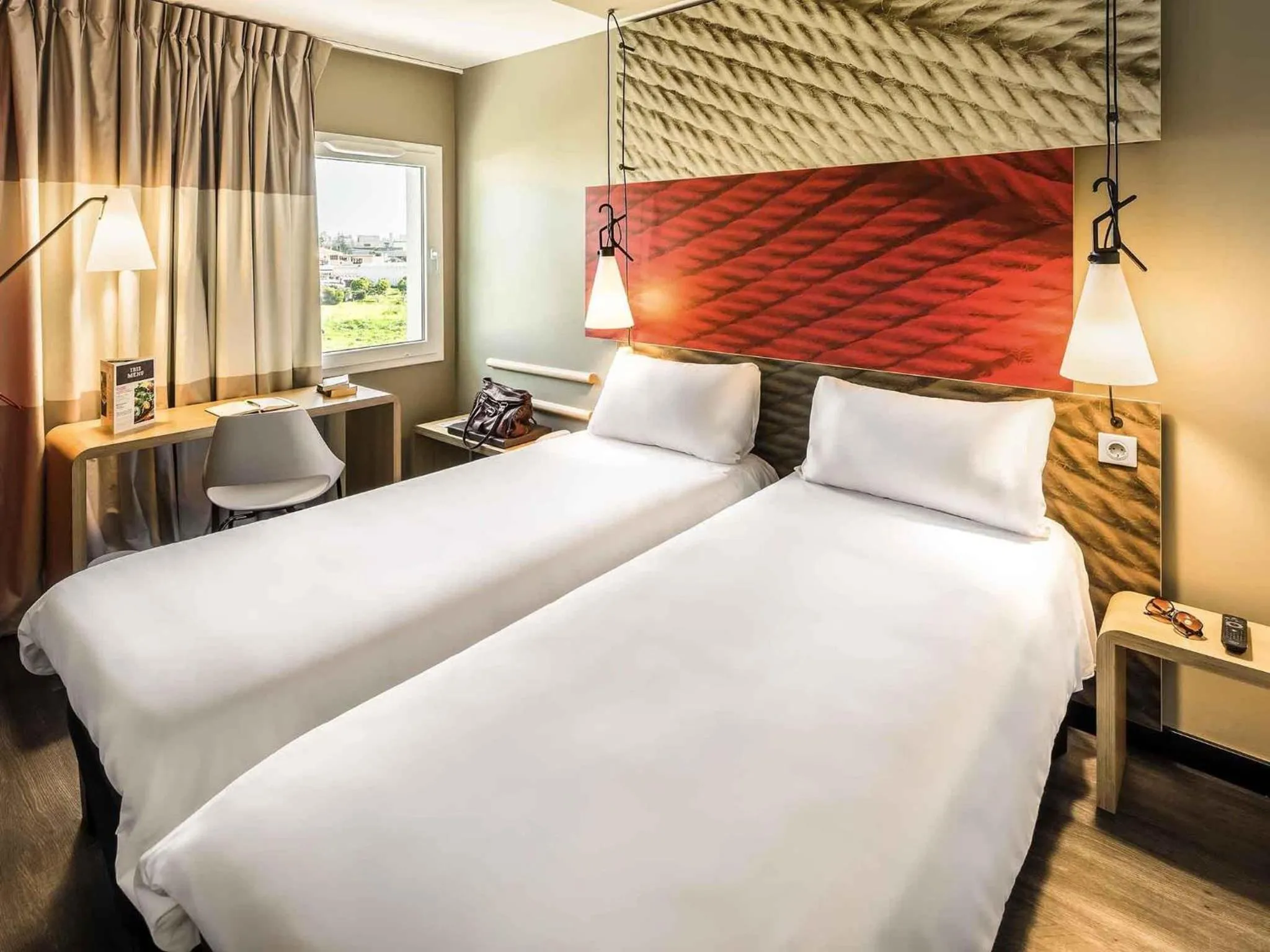 Bedroom, Bed in Hotel ibis Faro Algarve