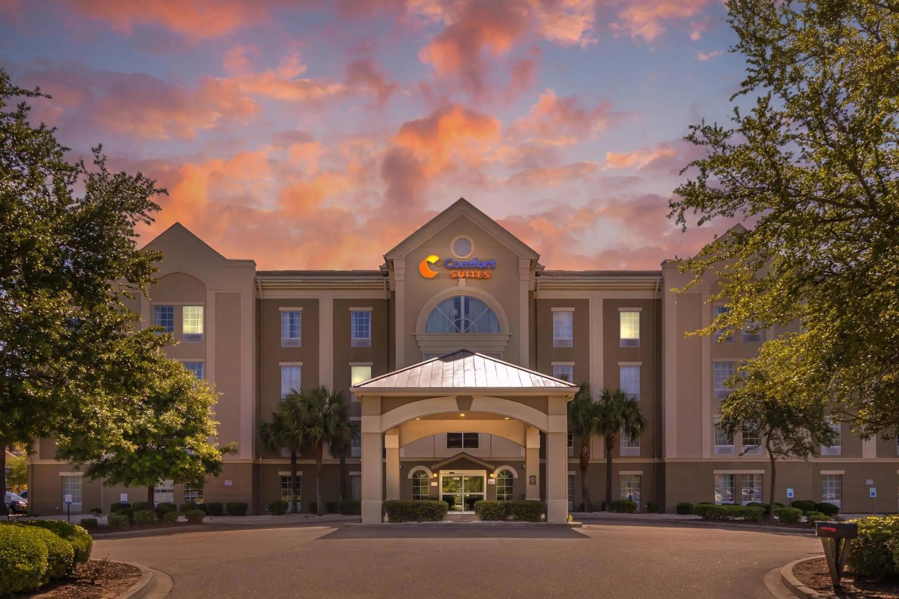 Property building in Comfort Suites Myrtle Beach Central