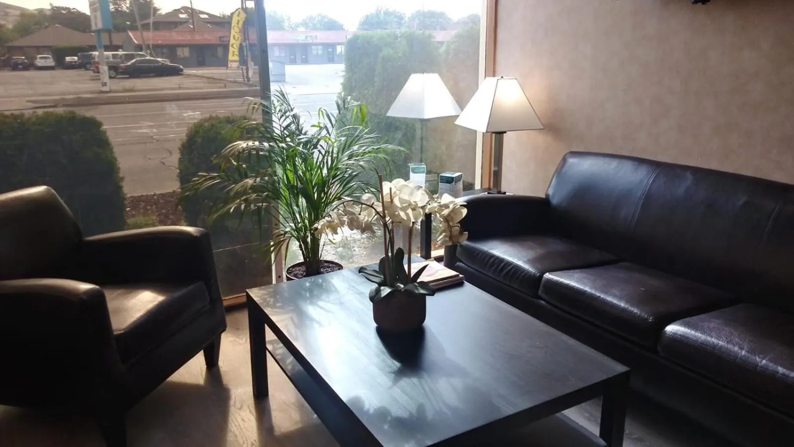 Lobby or reception in Holiday Lodge Yakima