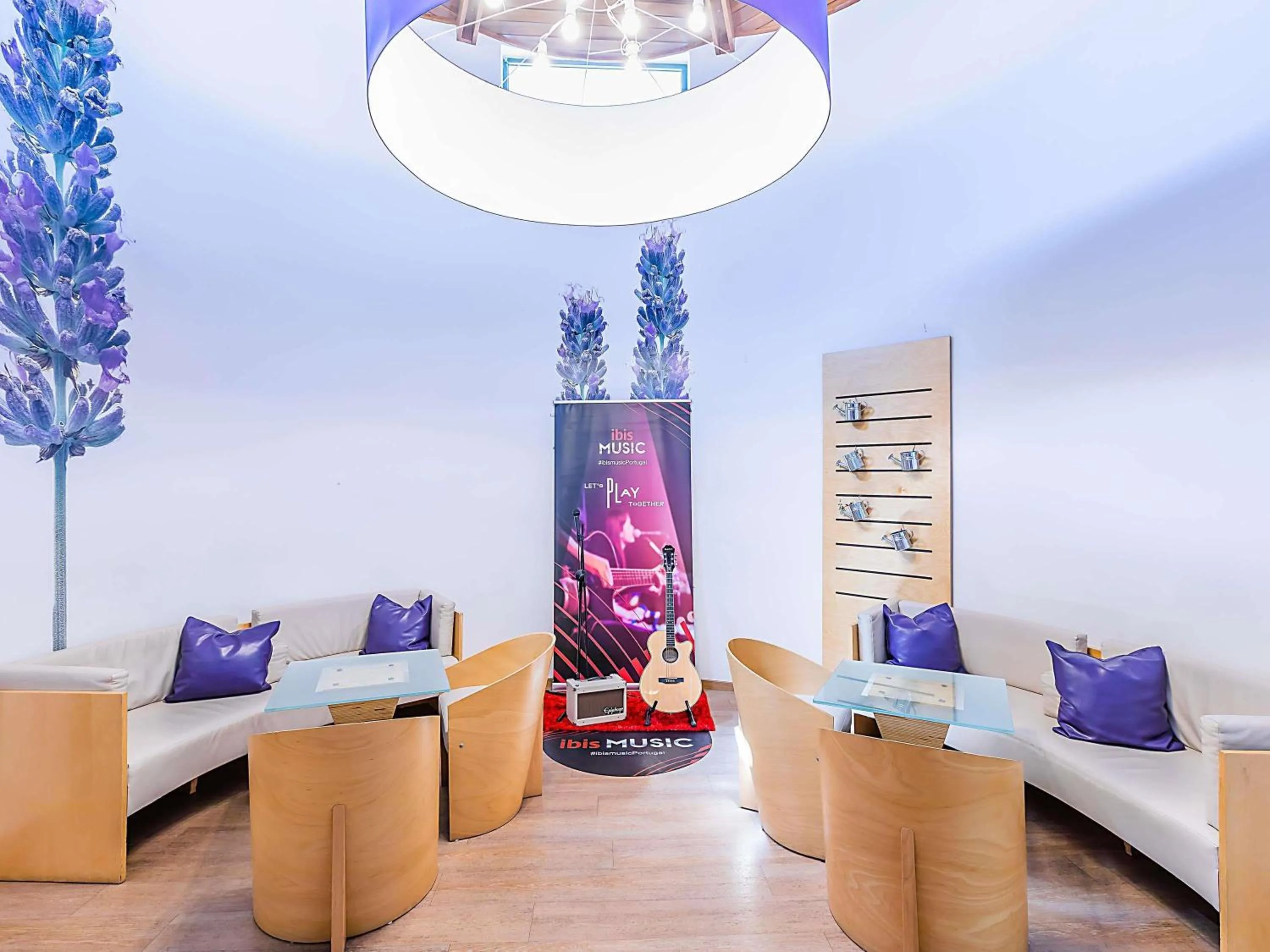 Lounge or bar in Hotel ibis Evora