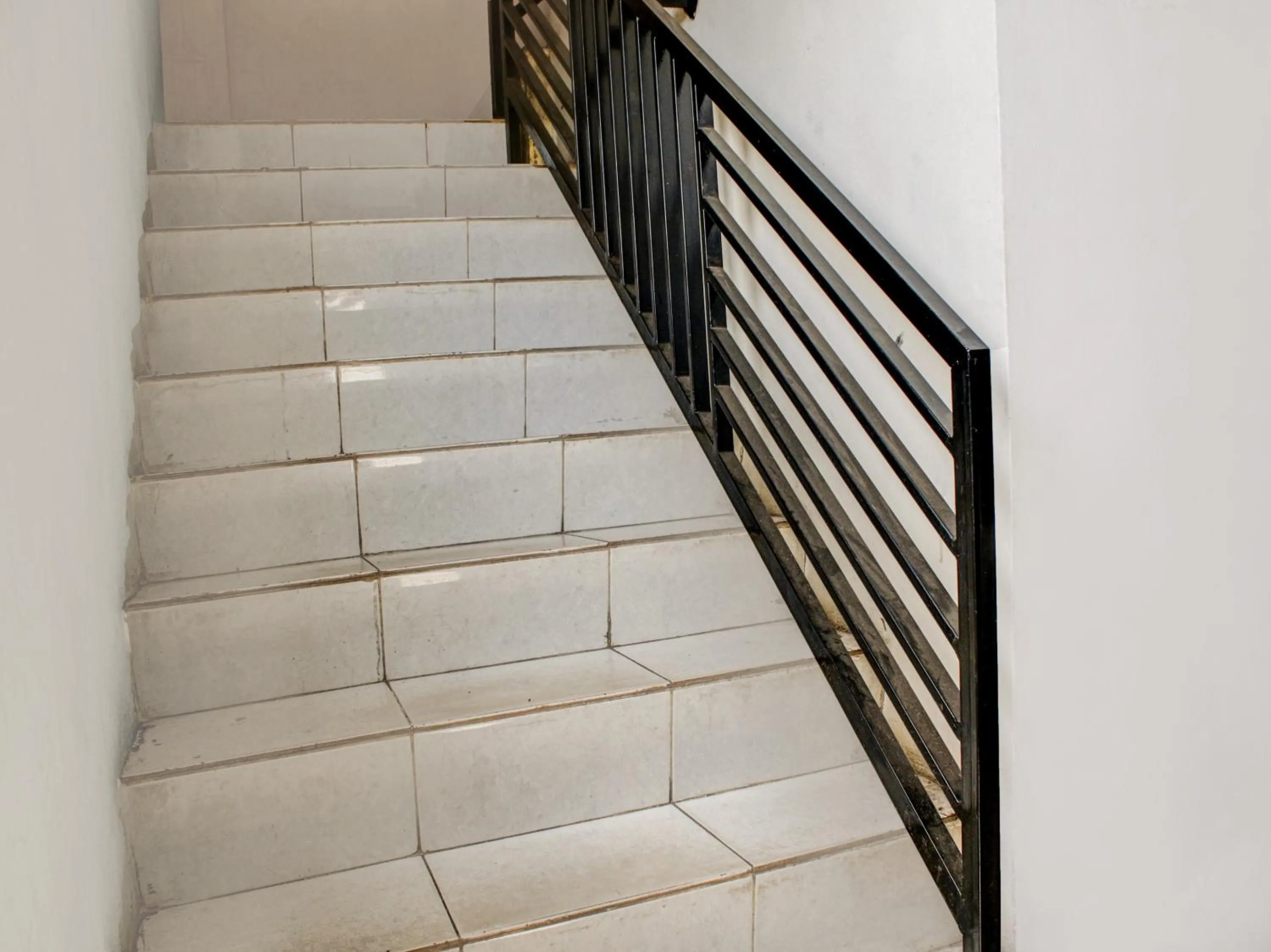 Area and facilities in RedDoorz Syariah near Q-Mall Banjarbaru