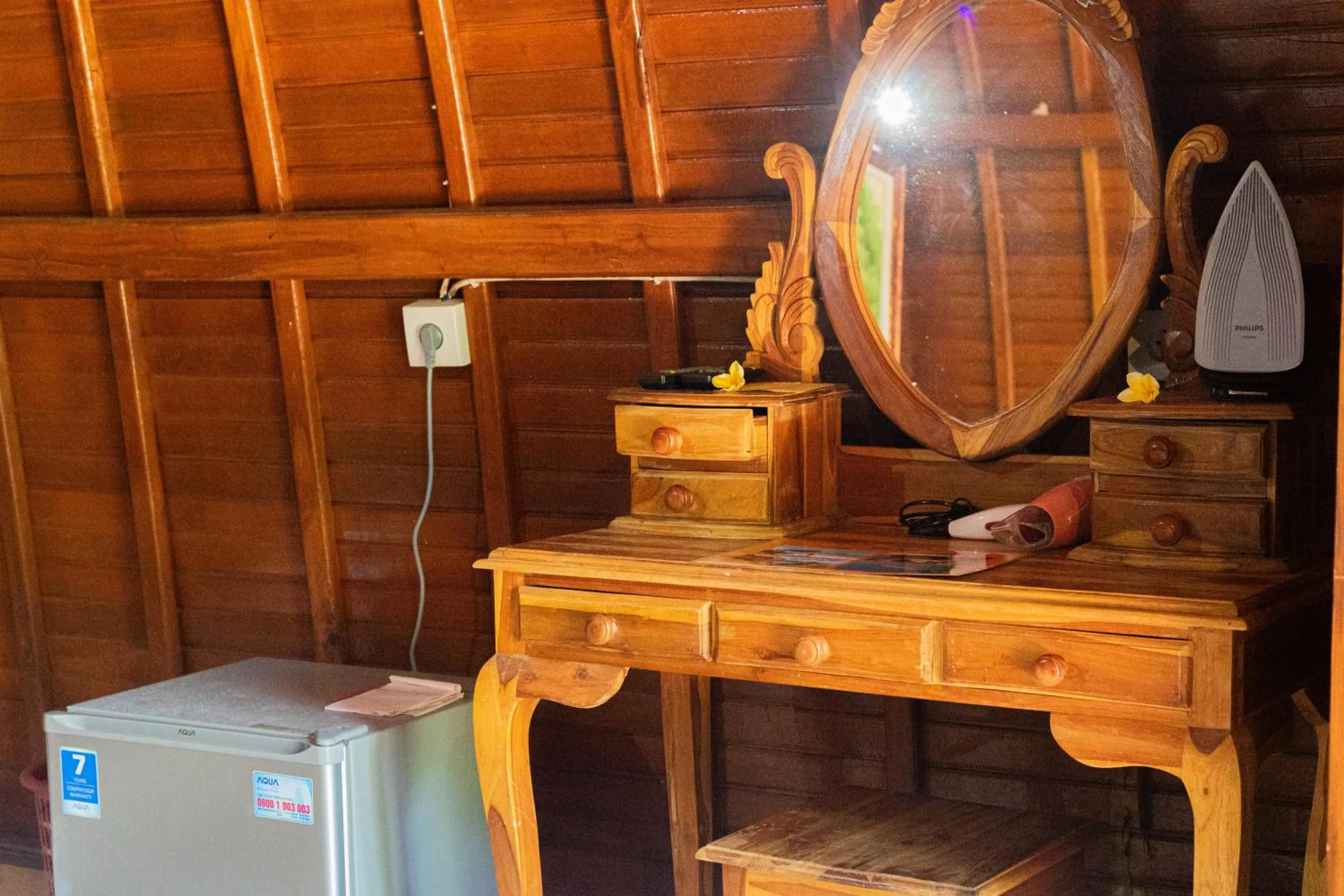 oven in The Peace Arta Bungalow