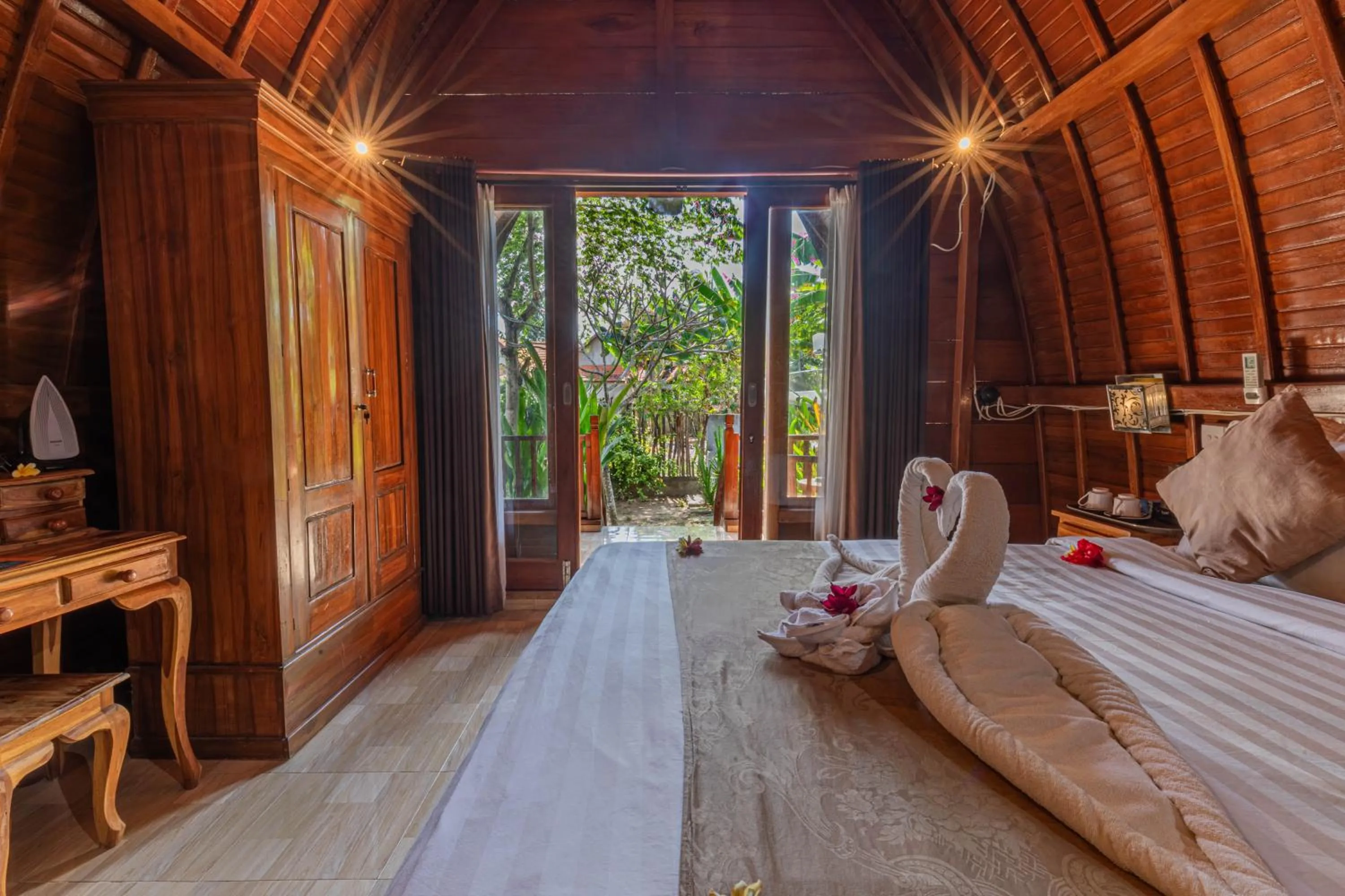 Bedroom, Bed in The Peace Arta Bungalow