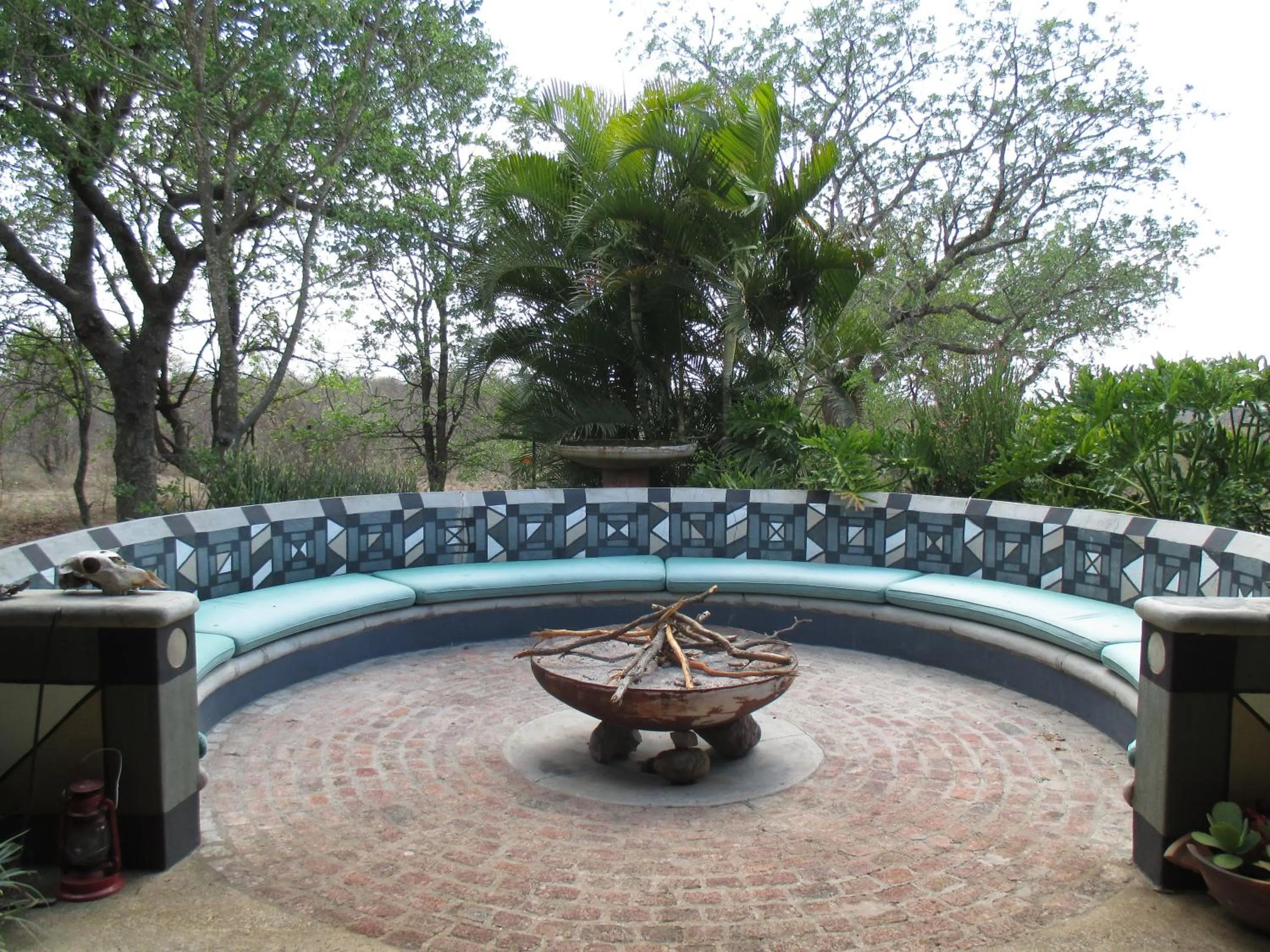 Lounge or bar in Tingala Lodge - Bed in the Bush