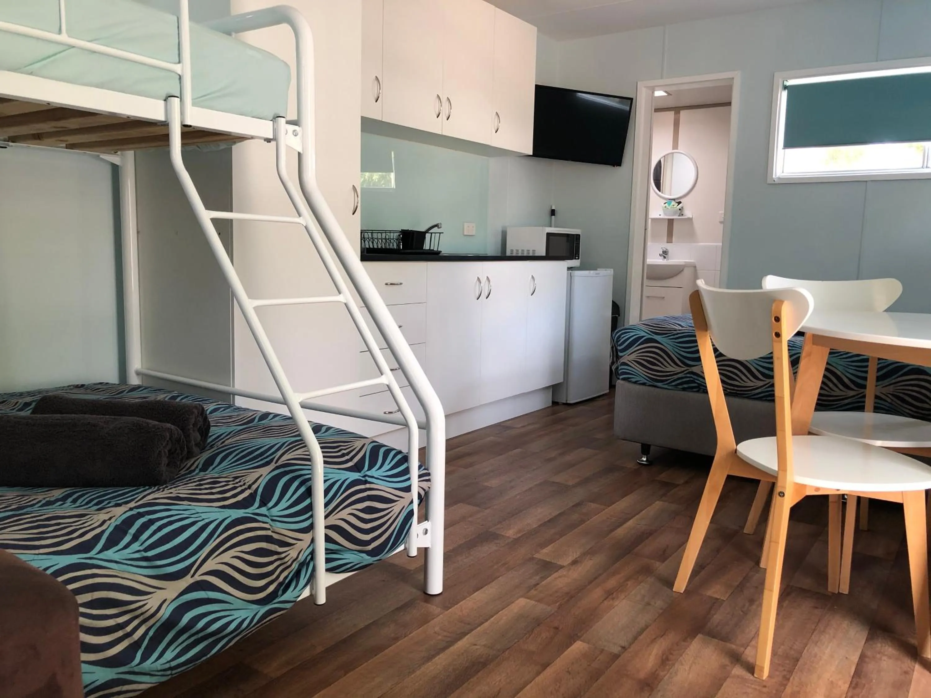 Living room in Acacia Caravan Park & Holiday Units