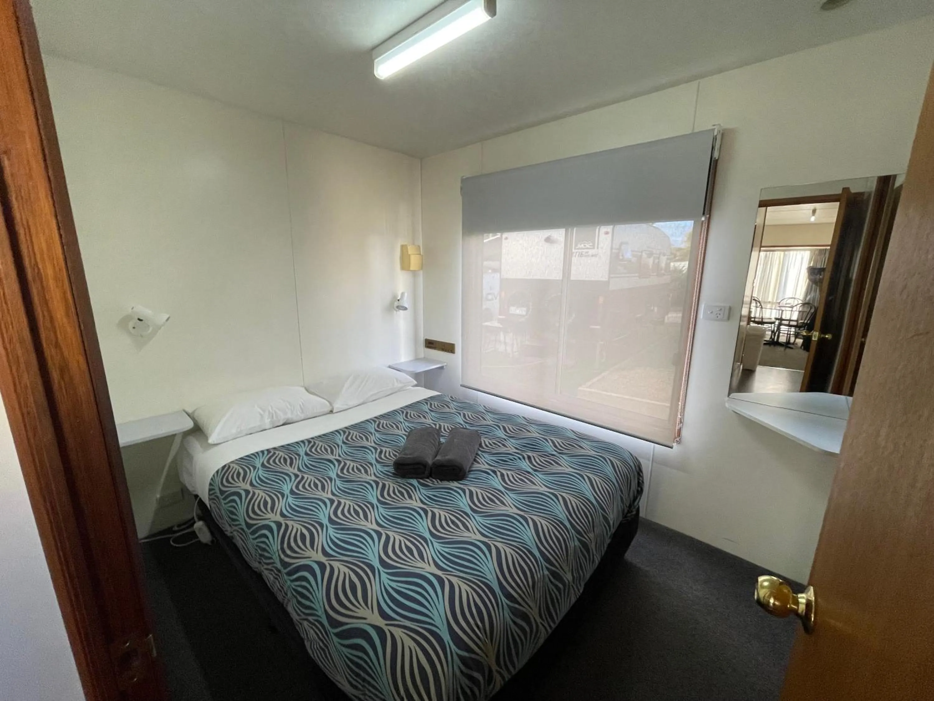 Bedroom, Bed in Acacia Caravan Park & Holiday Units