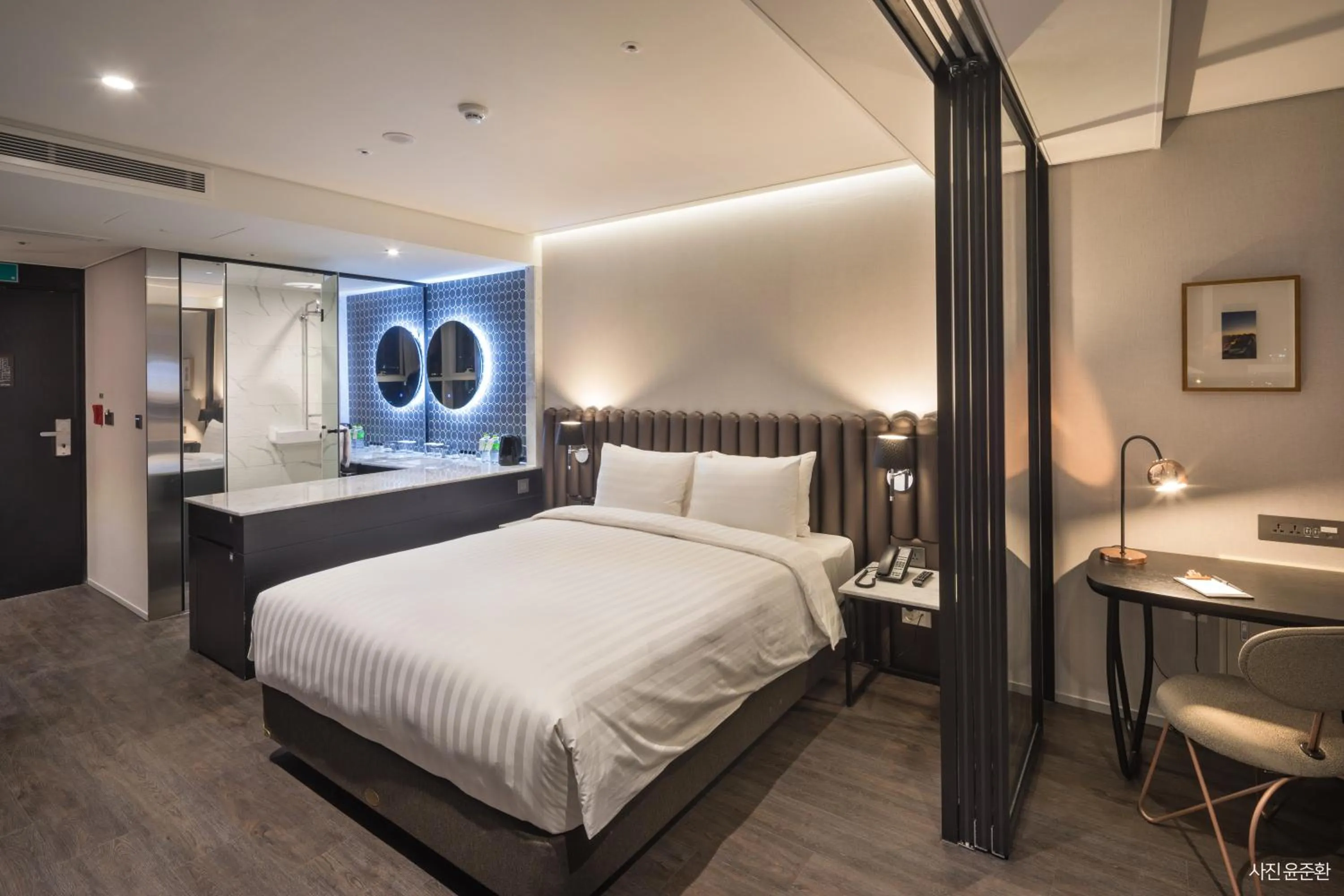 Bedroom, Bed in Lavalse Hotel