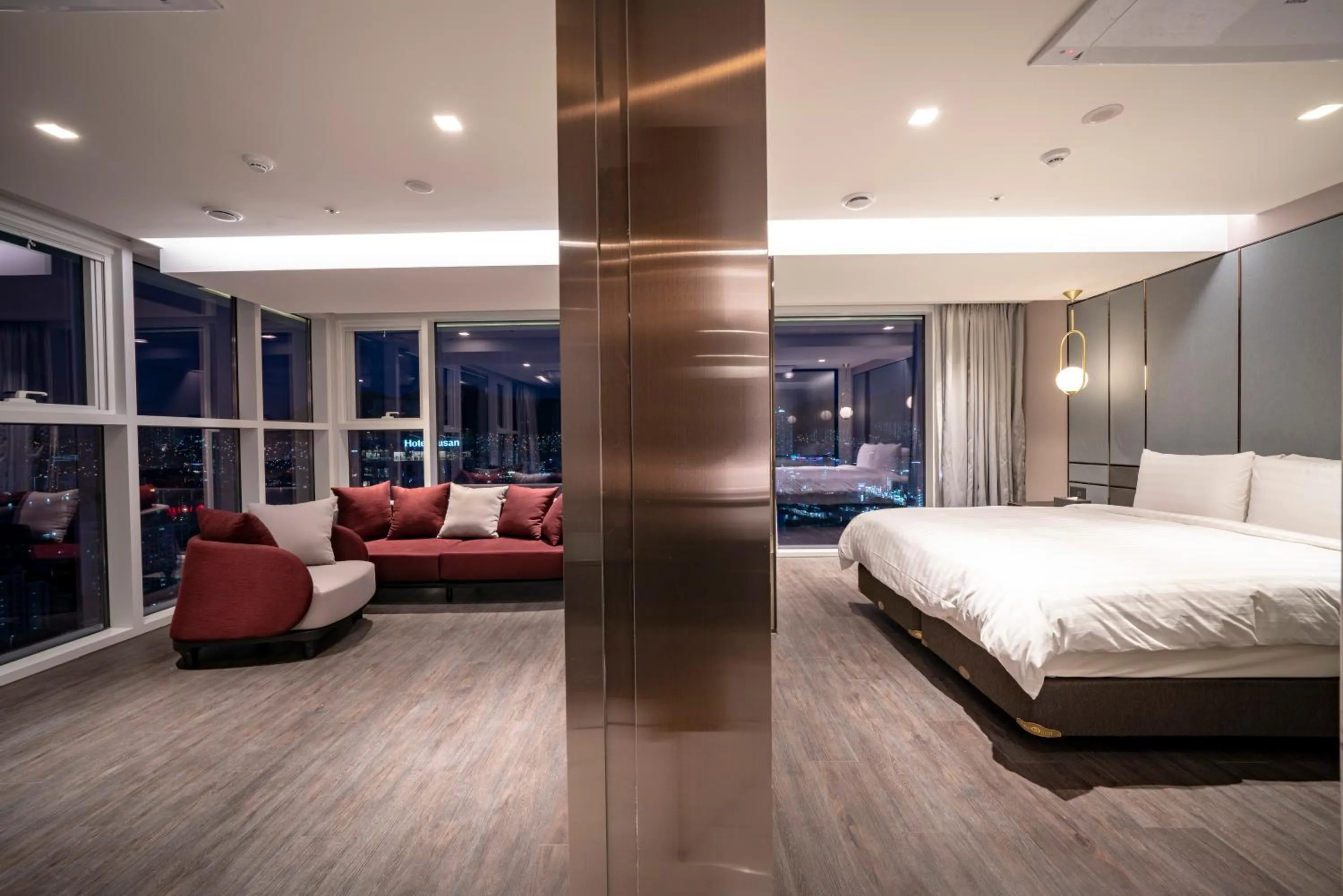 Bed in Lavalse Hotel