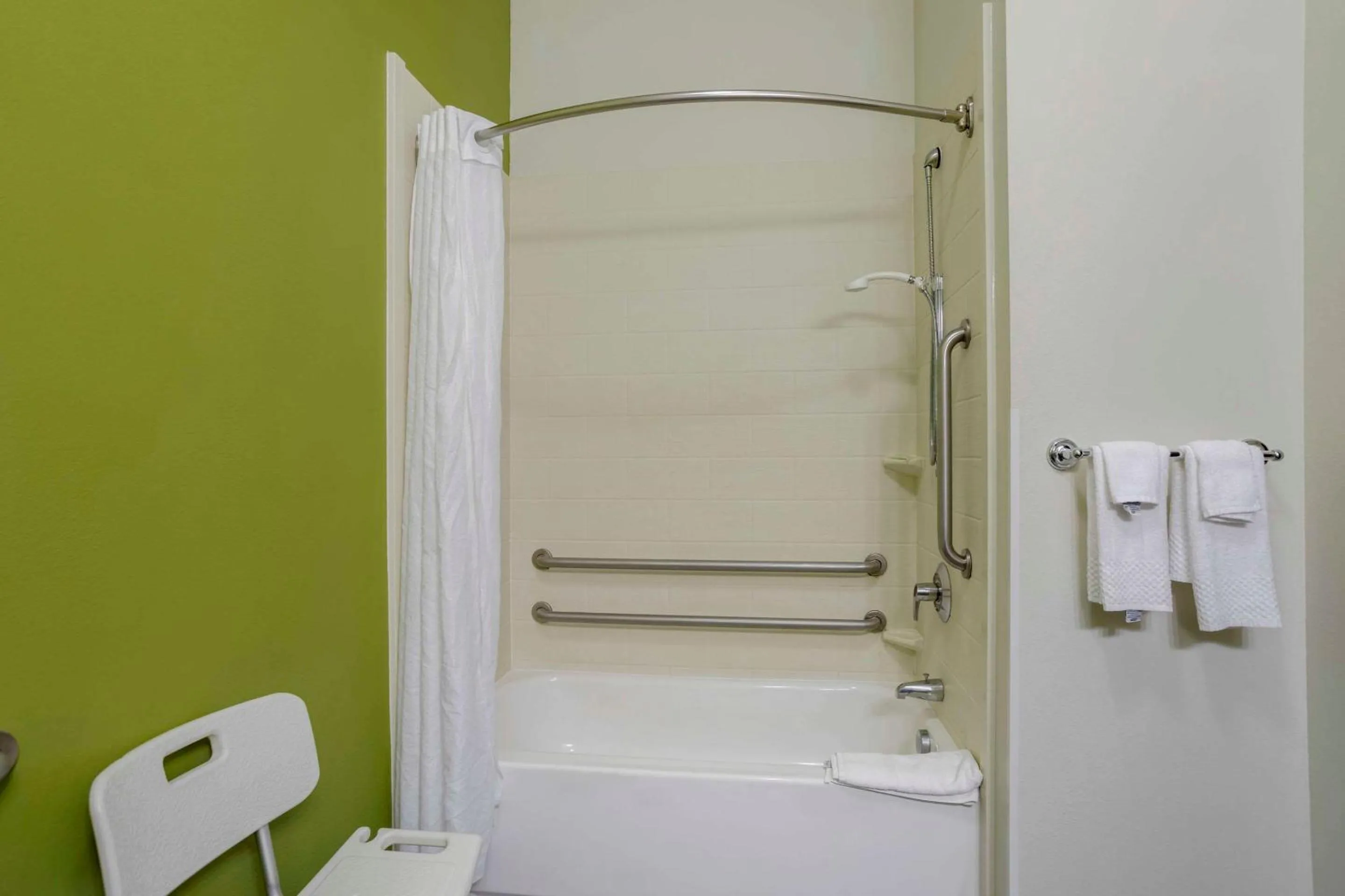 Bedroom in Sleep Inn & Suites Cave City