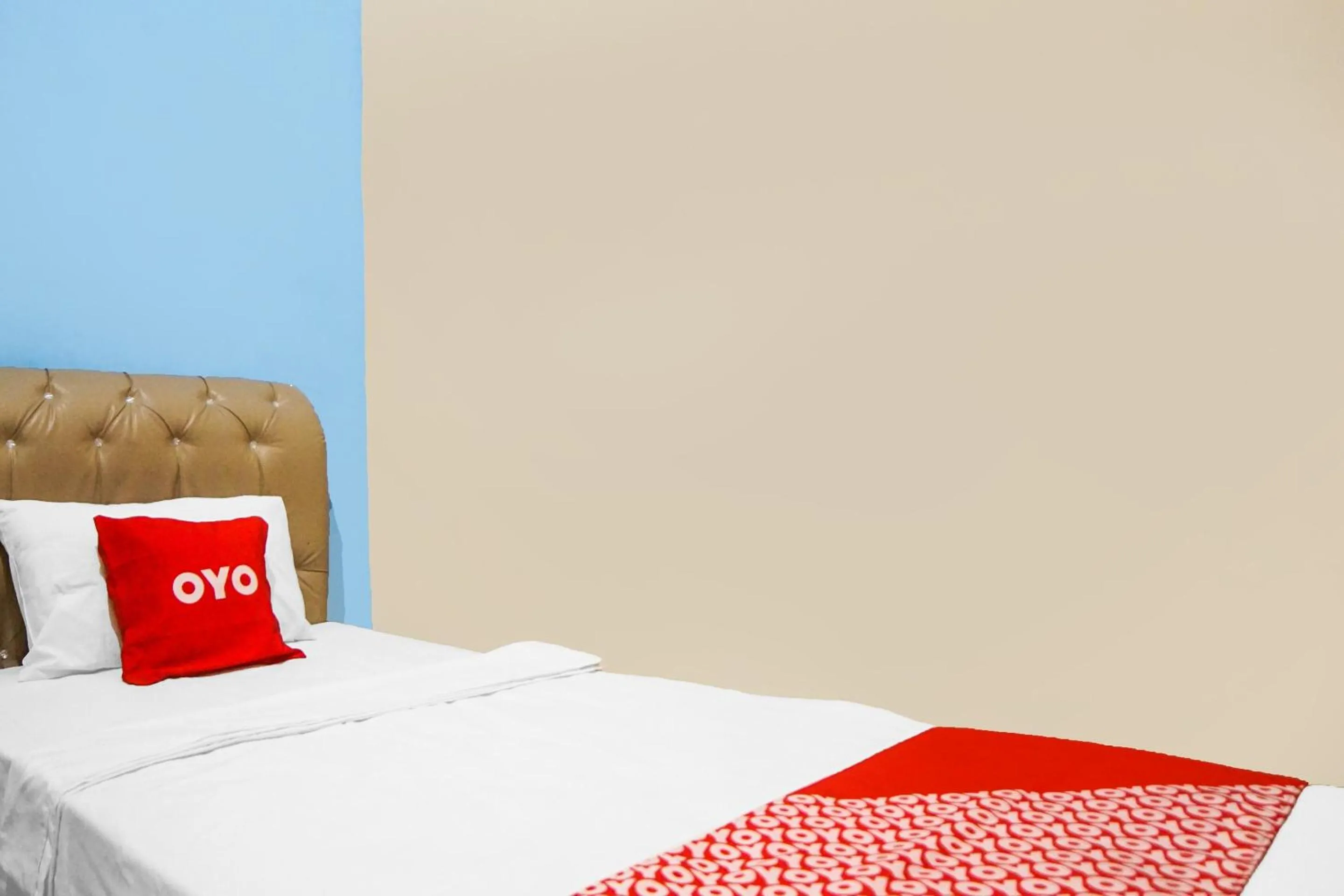 Bedroom, Bed in Hotel O Sky Residence Cengkeh