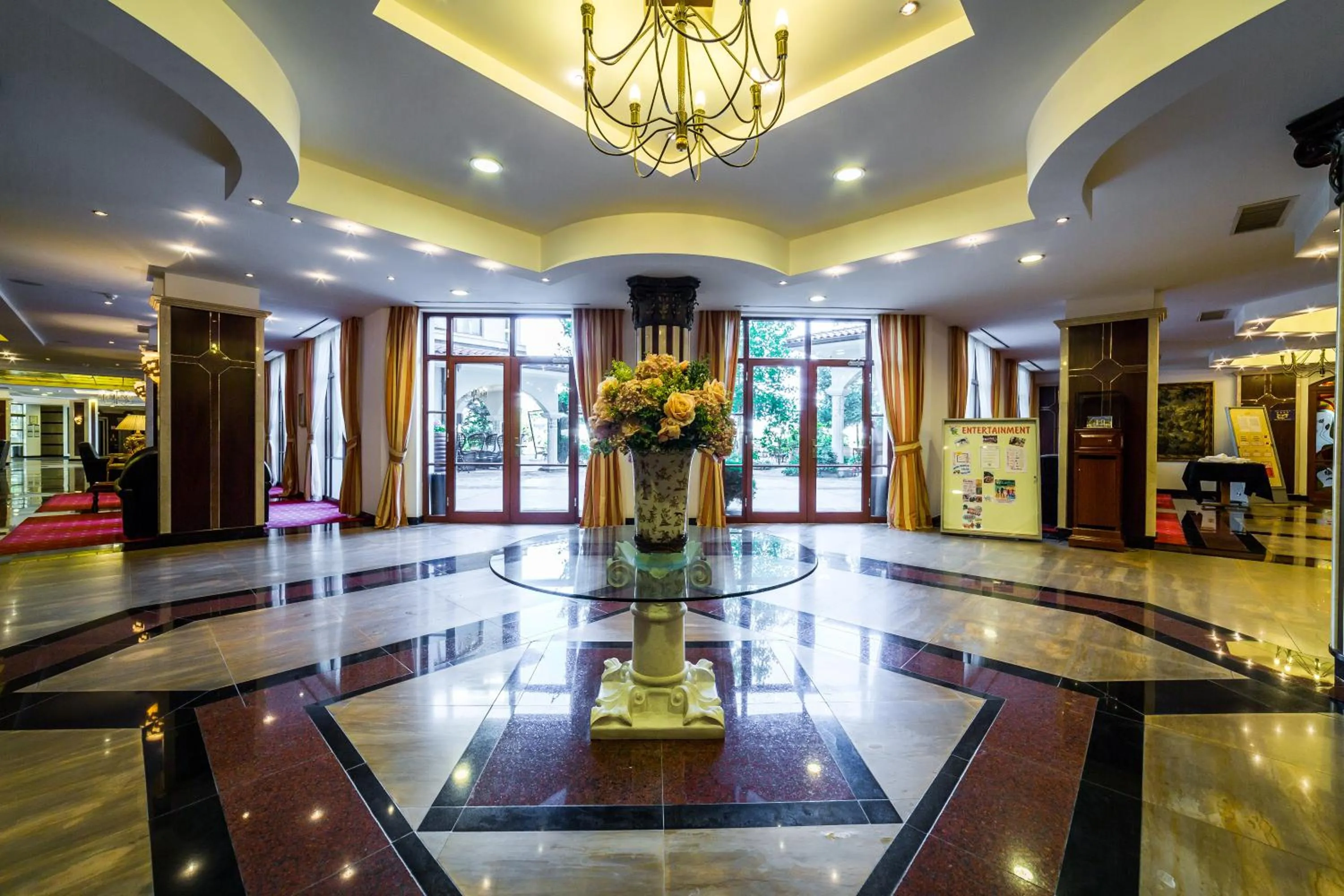 Lobby or reception in Helena Sands