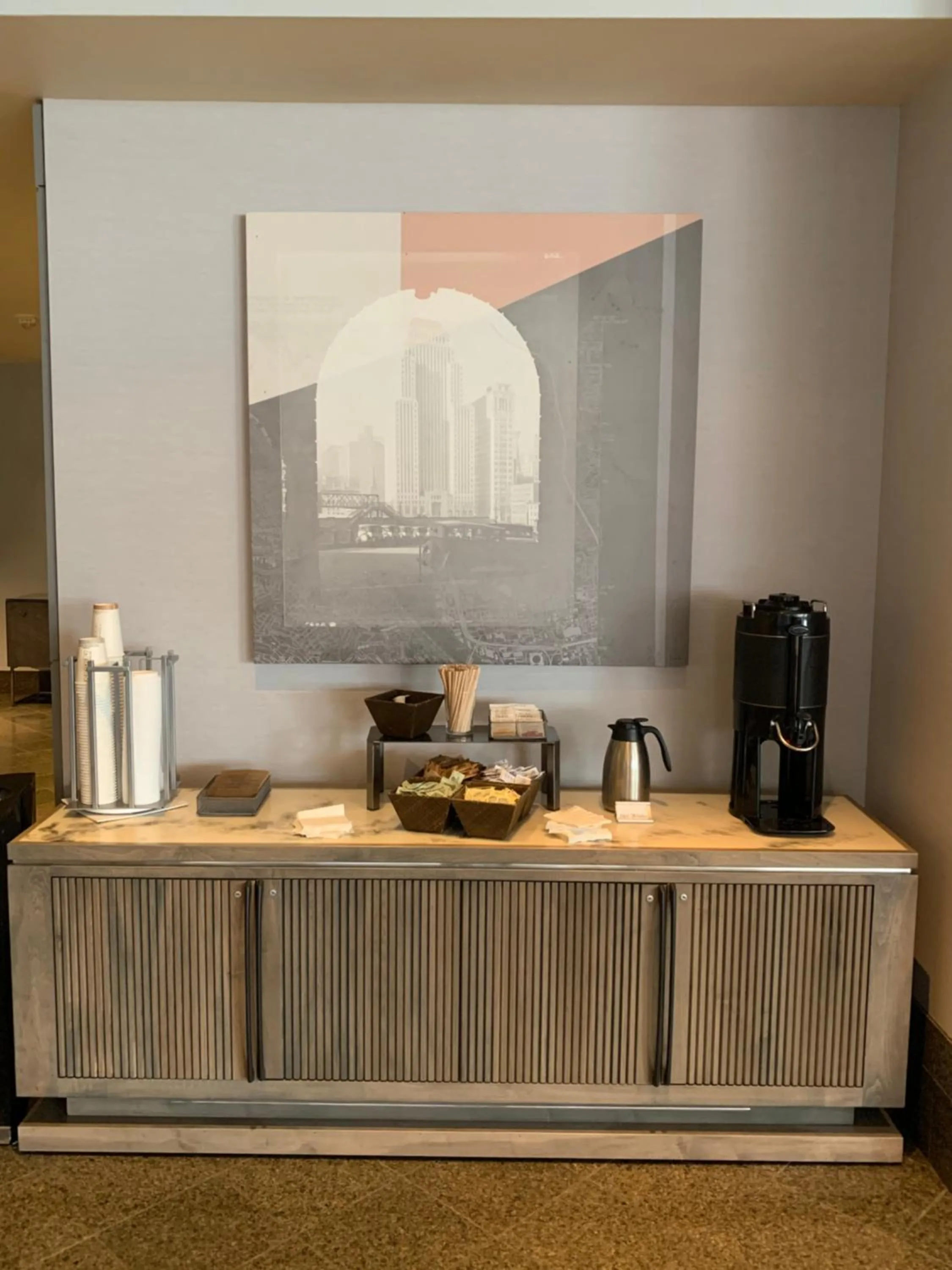 Coffee/tea facilities in Hyatt Regency Pittsburgh International Airport