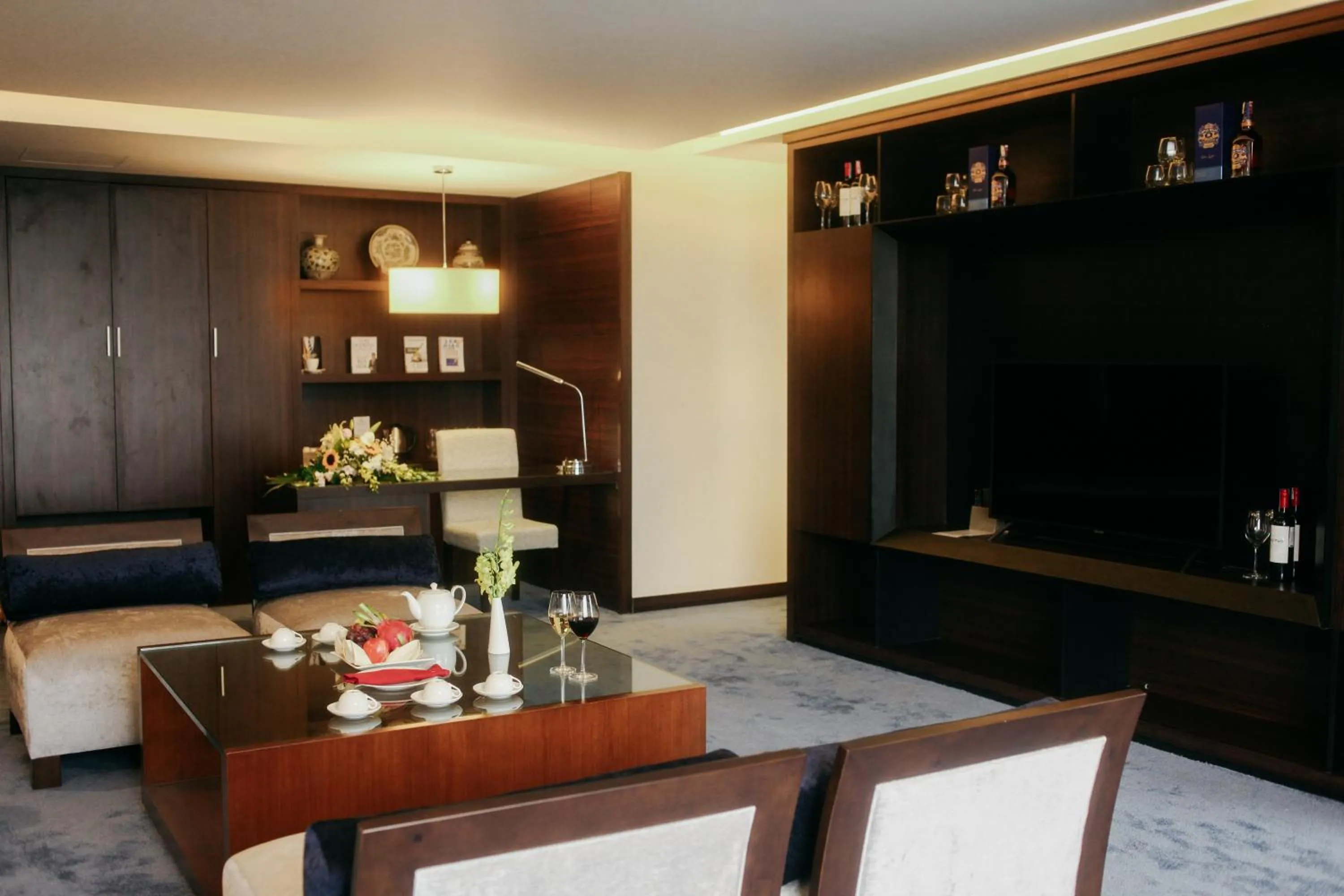 Living room in Central Luxury Hạ Long Hotel