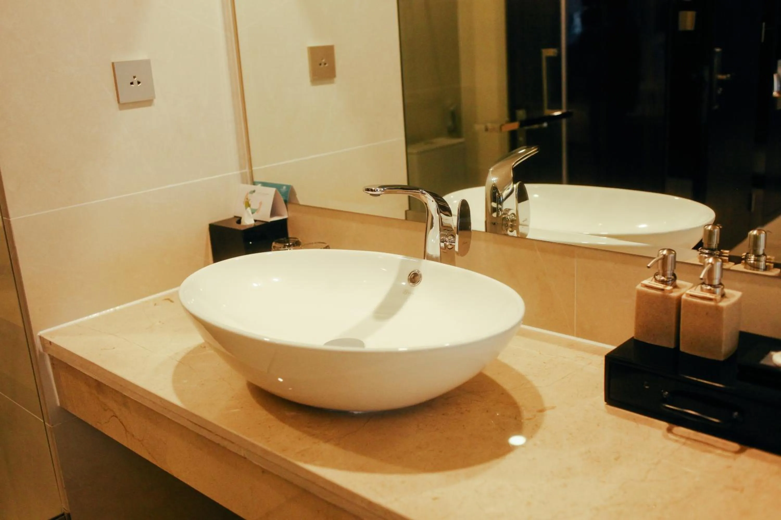 Bathroom in Central Luxury Hạ Long Hotel