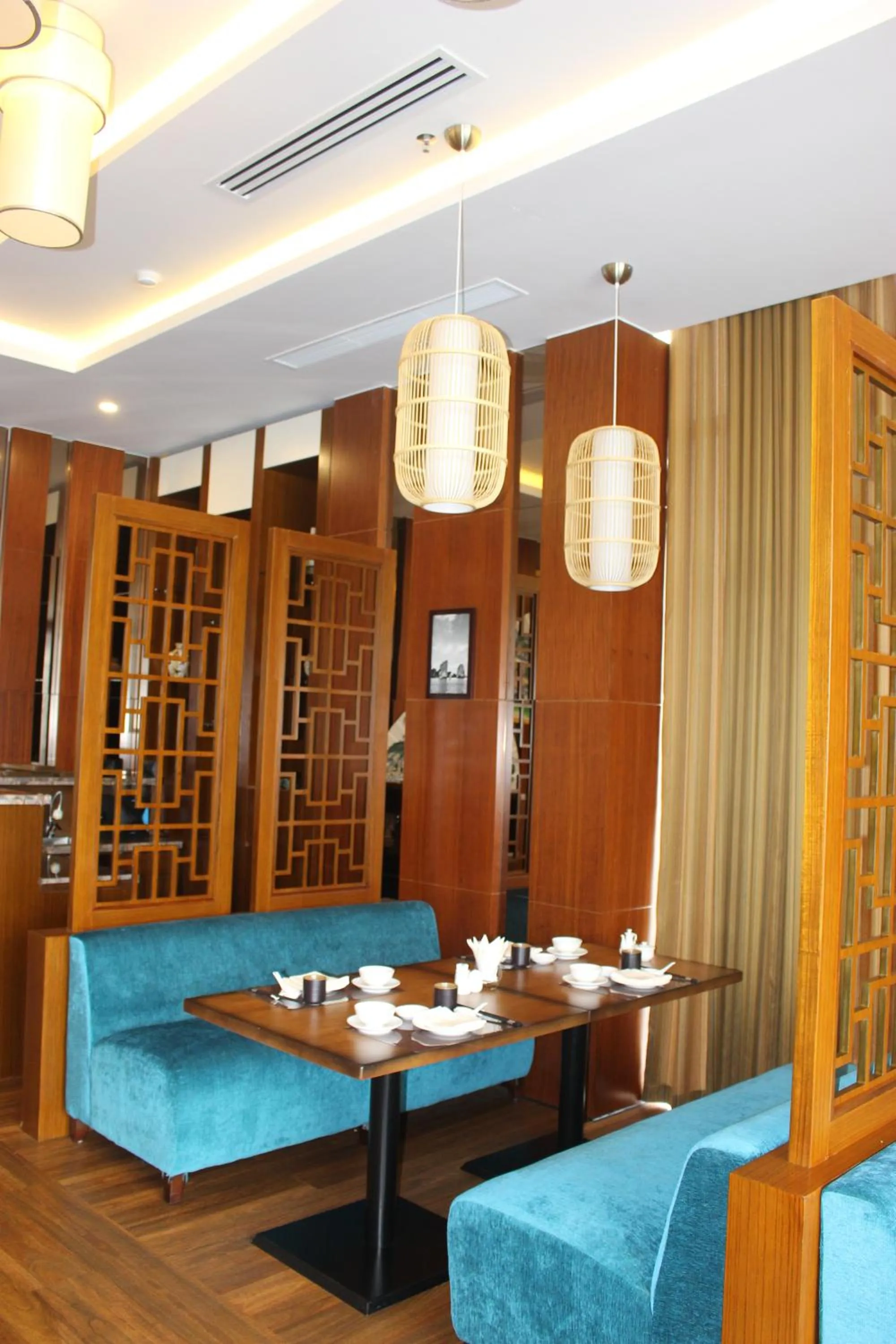 Restaurant/places to eat in Central Luxury Hạ Long Hotel